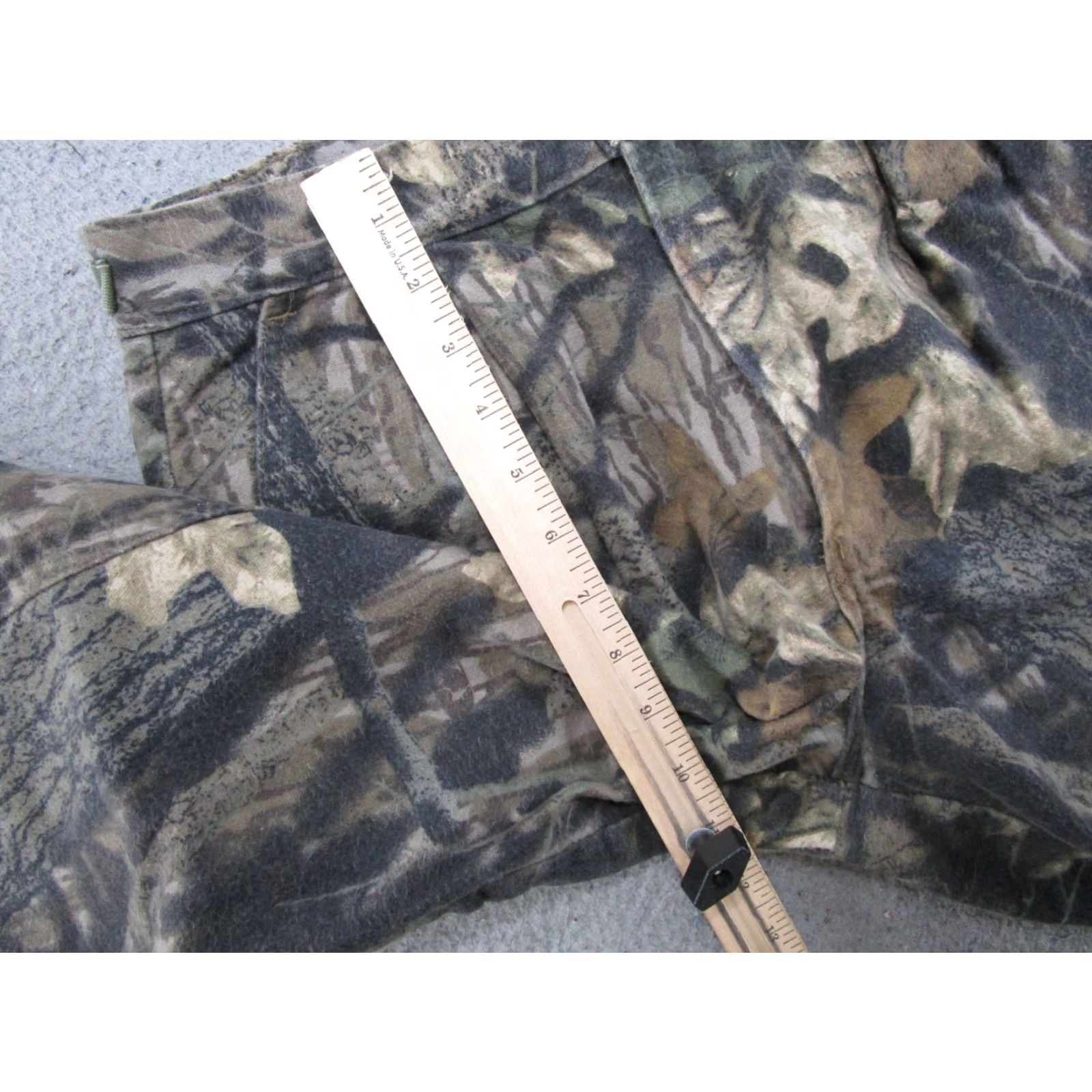 Vintage VTG Mossy Oak Camo Cargo Pants Men’s Large 30x30 Made In USA Forest Floor 90s Mens Pants Camouflage Cargo Pocket Straight Flat Front Cotton Canvas USA Size US 33 - 7 Thumbnail