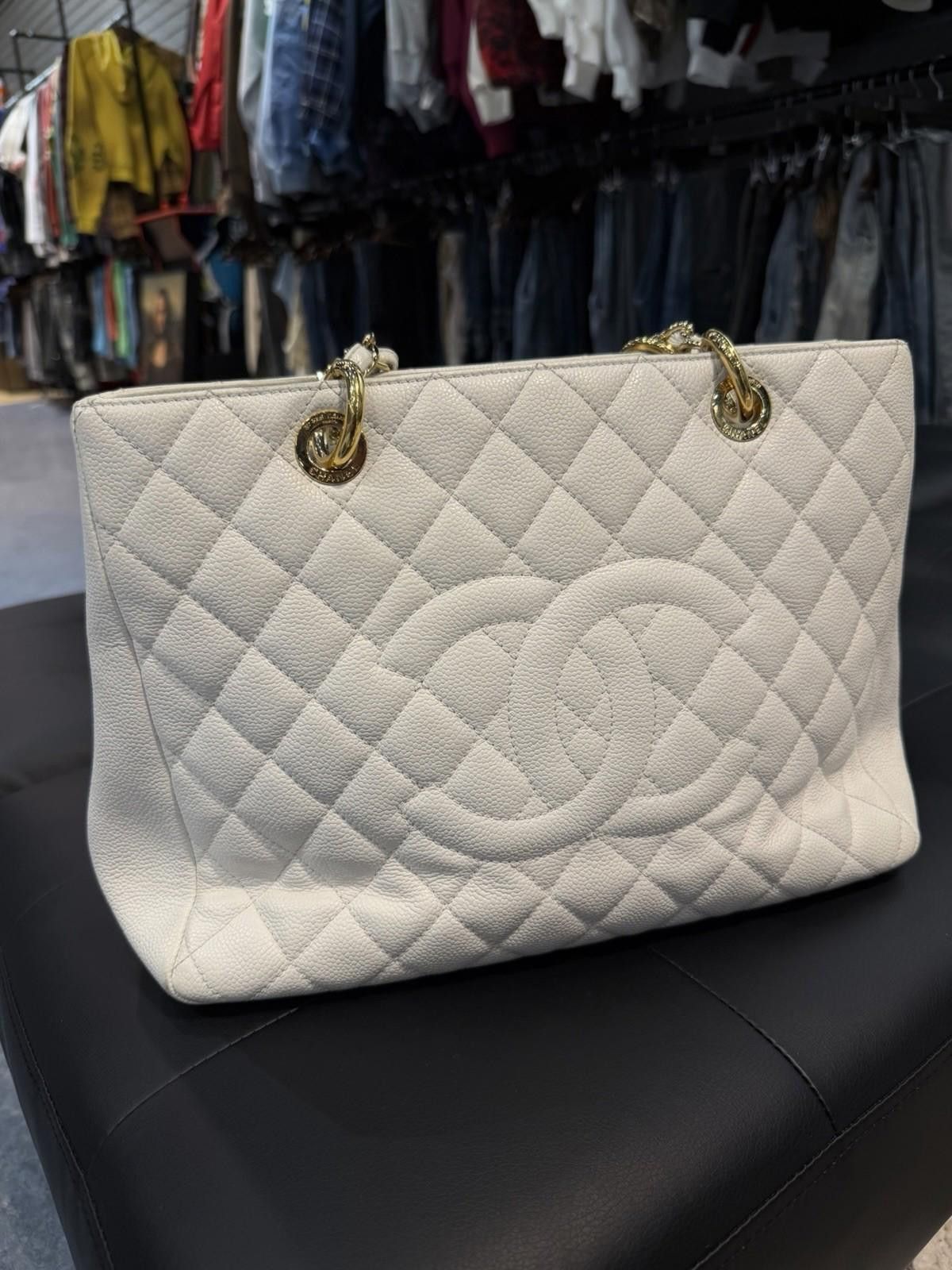 Chanel CHANEL CAVIAR QUILTED LARGE SHOPPING TOTE SHOULDER BAG WHITE Size ONE SIZE - 7 Thumbnail