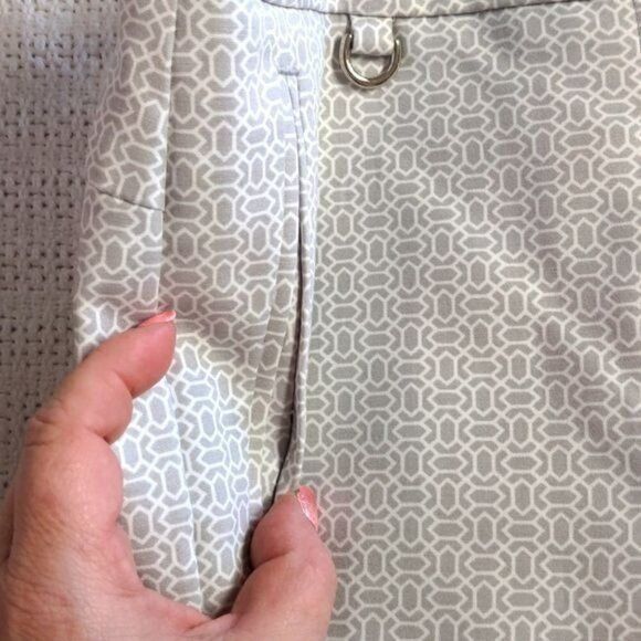 Adrianna Papell Adrianna Papell Embellished Print Slim Leg w Besom Pk Sz. 4 Size 27" / US 4 / IT 40 - 2 Thumbnail