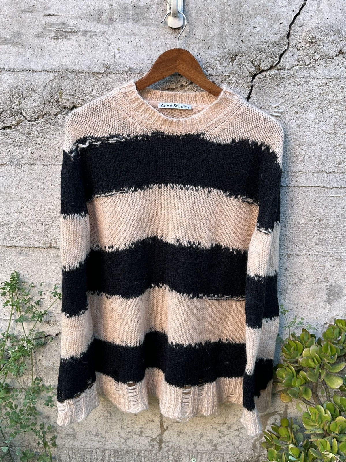 Acne Studios RARE GRAIL Acne Studios Kurt cobain distressed Italian knit Size US L / EU 52-54 / 3 - 3 Thumbnail