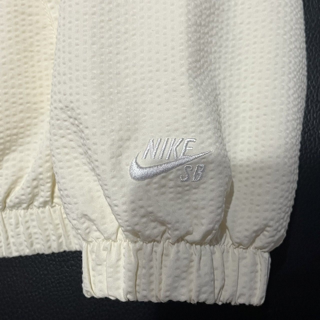 Nike SB Nike SB Seersucker Bomber Jacket Size US L / EU 52-54 / 3 - 5 Thumbnail