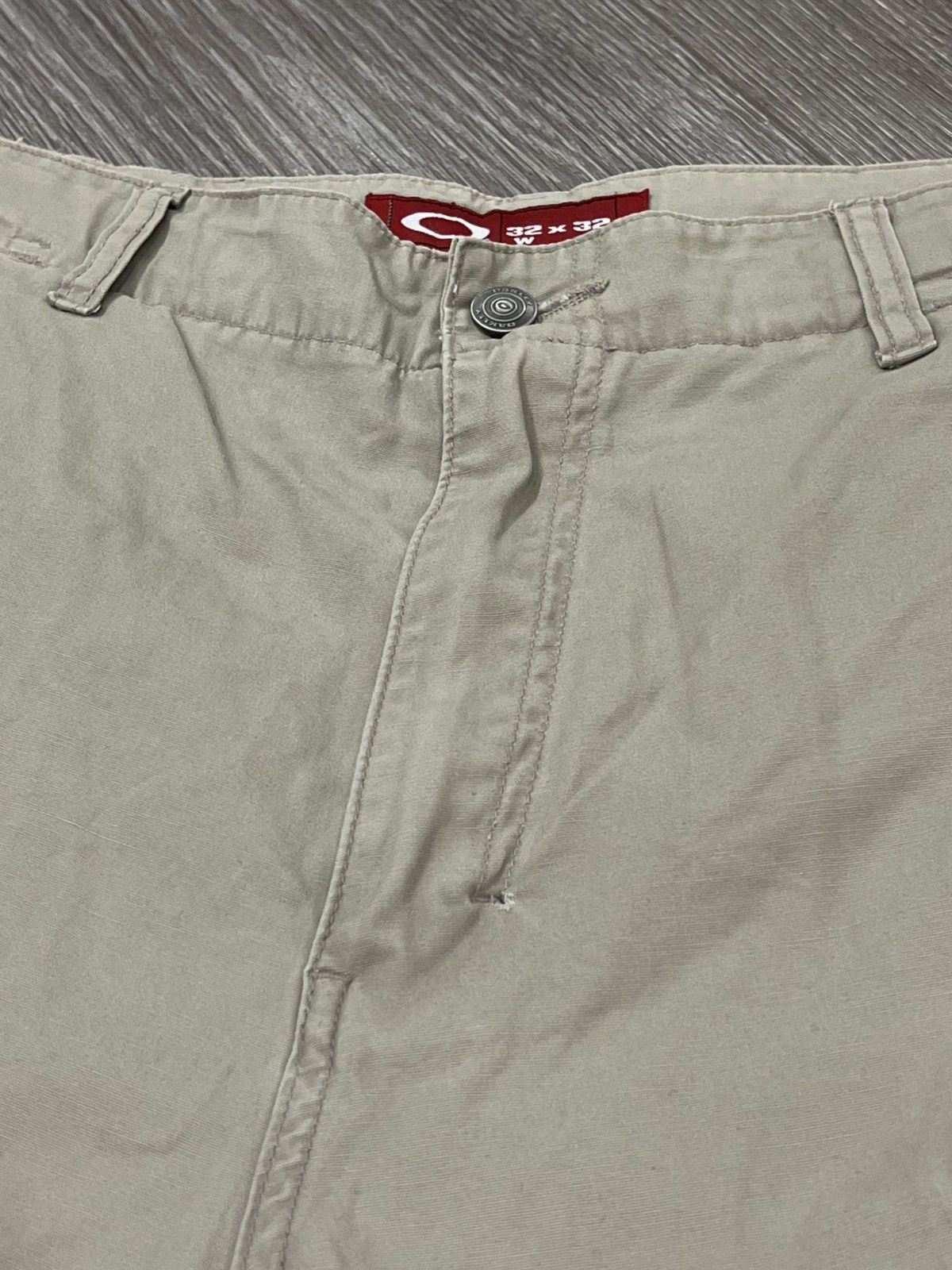 Oakley Vintage Oakley Cargo Pants Size 32x32 Size US 32 / EU 48 - 19 Thumbnail