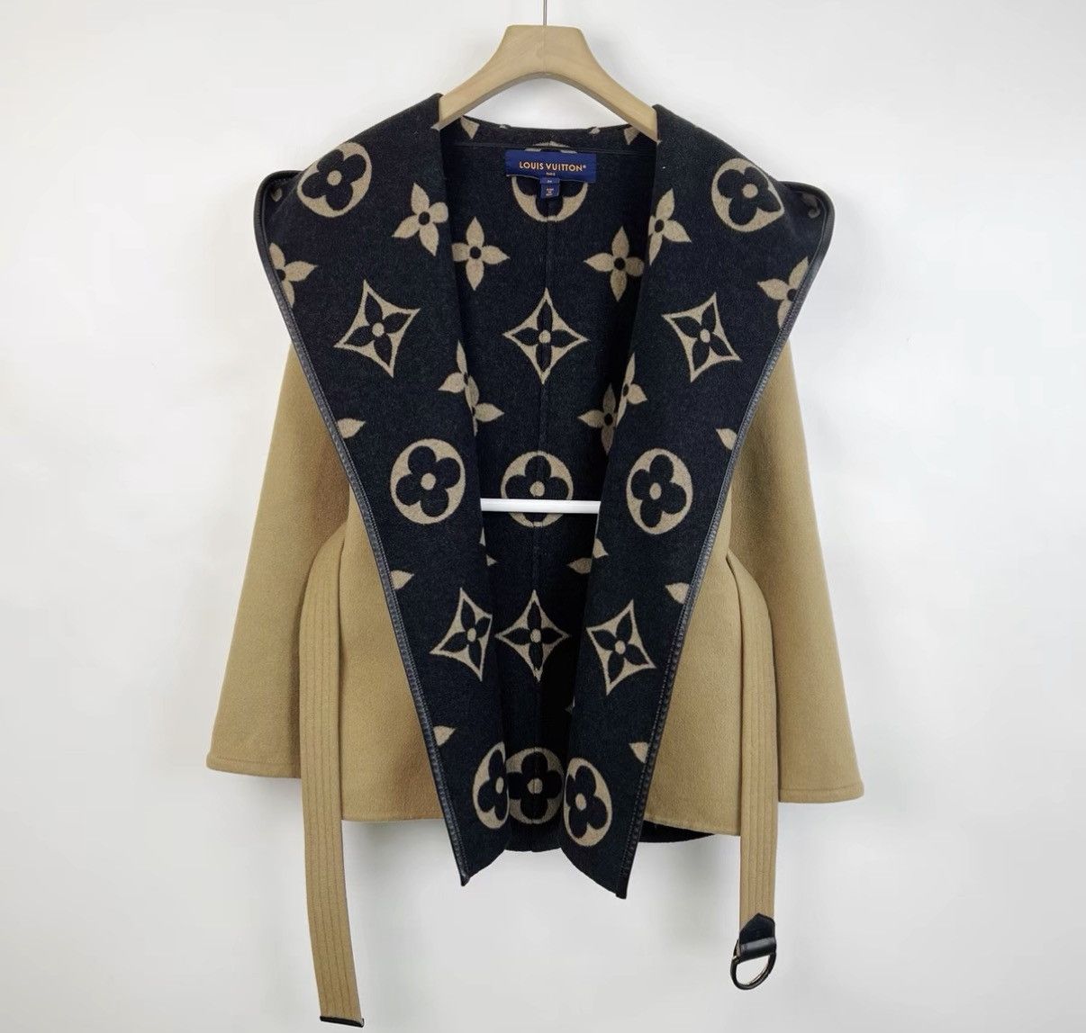Louis Vuitton LOUIS VUITTON monogram print hooded lapel bathrobe coat K12 Size XS / US 0-2 / IT 36-38 - 3 Thumbnail