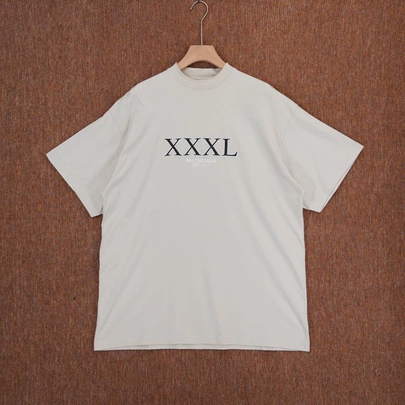 Balenciaga Balenciaga XXXL Embroidered Beige T-shirt - dmc Size US XXL / EU 58 / 5 - 1 Thumbnail