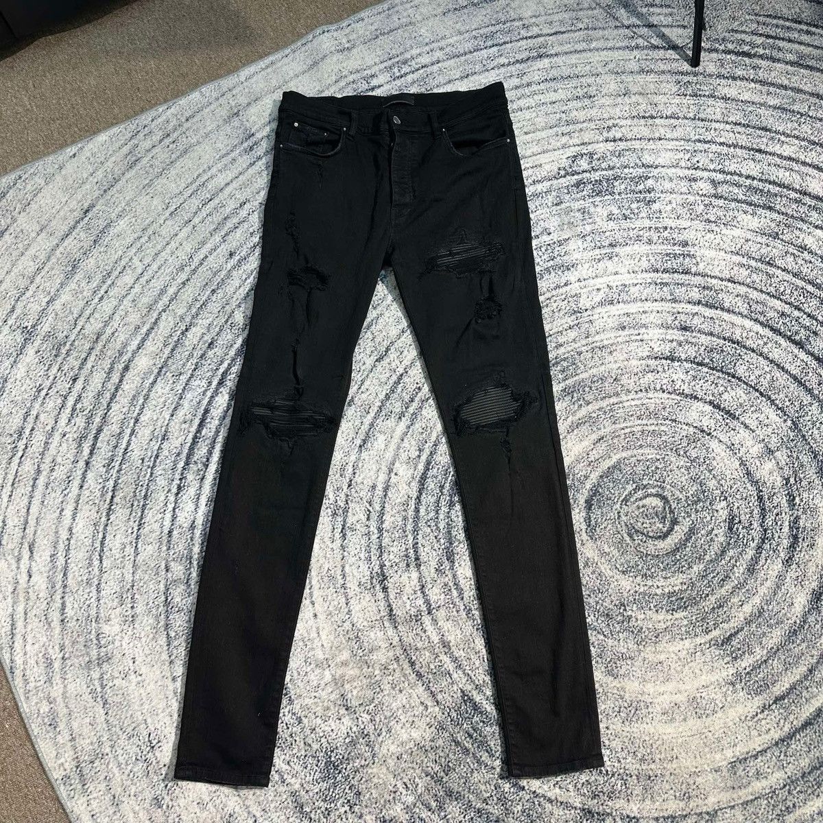 Amiri × Hypebeast AMIRI DESTROYED DENIM PANTS Size US 34 / EU 50 - 1 Thumbnail
