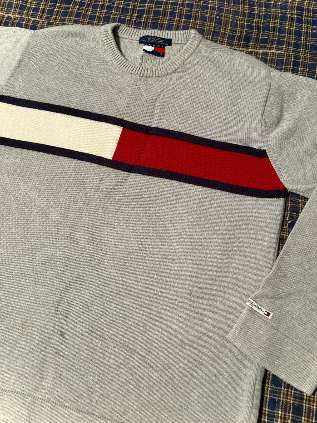 Tommy Hilfiger Tommy Jeans Knit Sweater Logo Stripe Colorblock Jumper Vtg Size US M / EU 48-50 / 2 - 2 Thumbnail