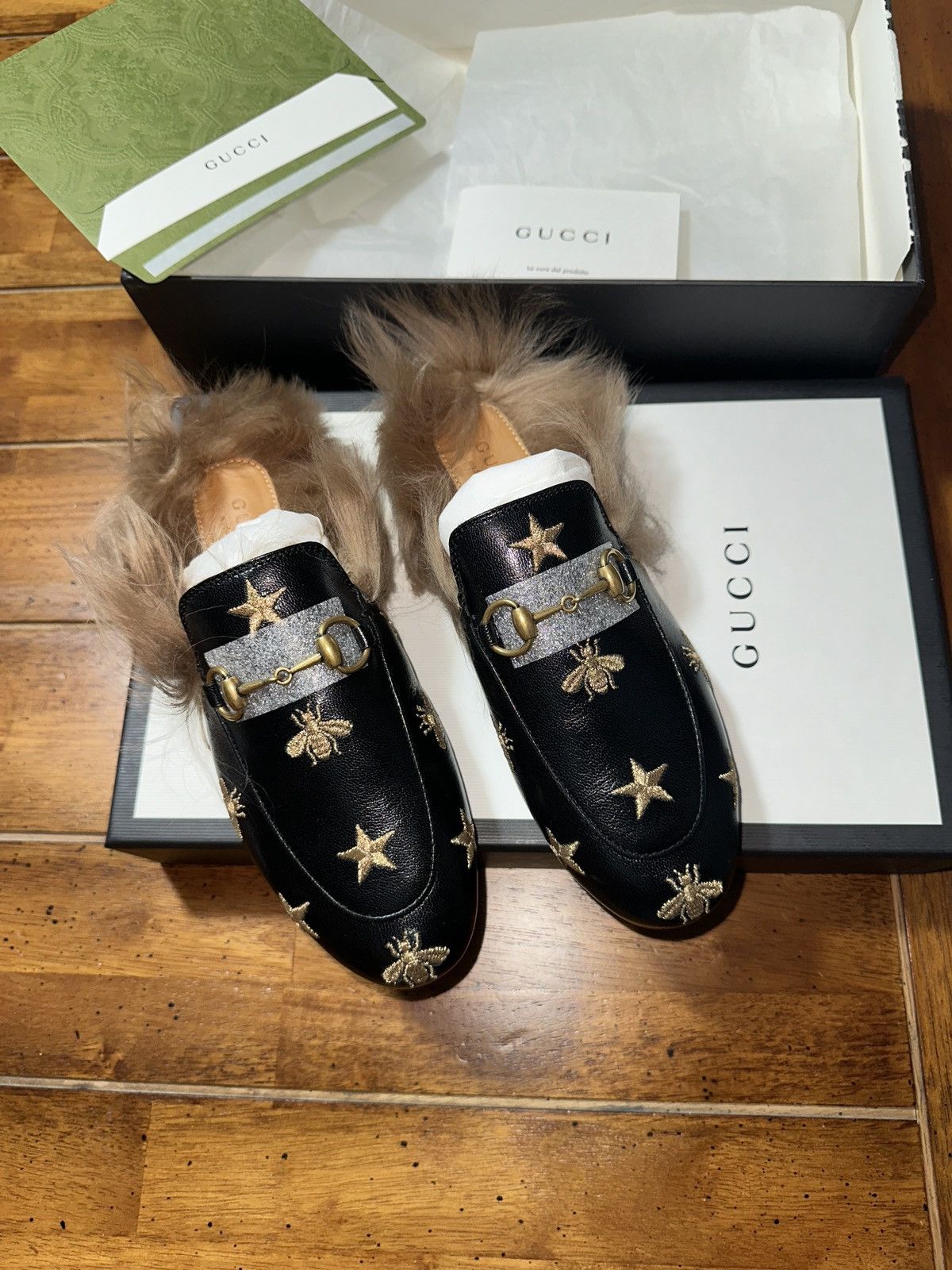 Gucci Gucci Black bee loafers Size US 4 / IT 34 - 1 Thumbnail