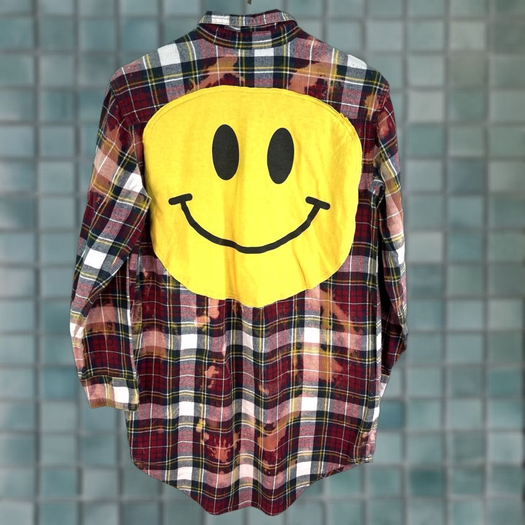 Vintage Natural Reflections Smiley Face Flannel Shirt Small Red Plaid Boho Grunge Womens Size S / US 4 / IT 40 - 1 Thumbnail