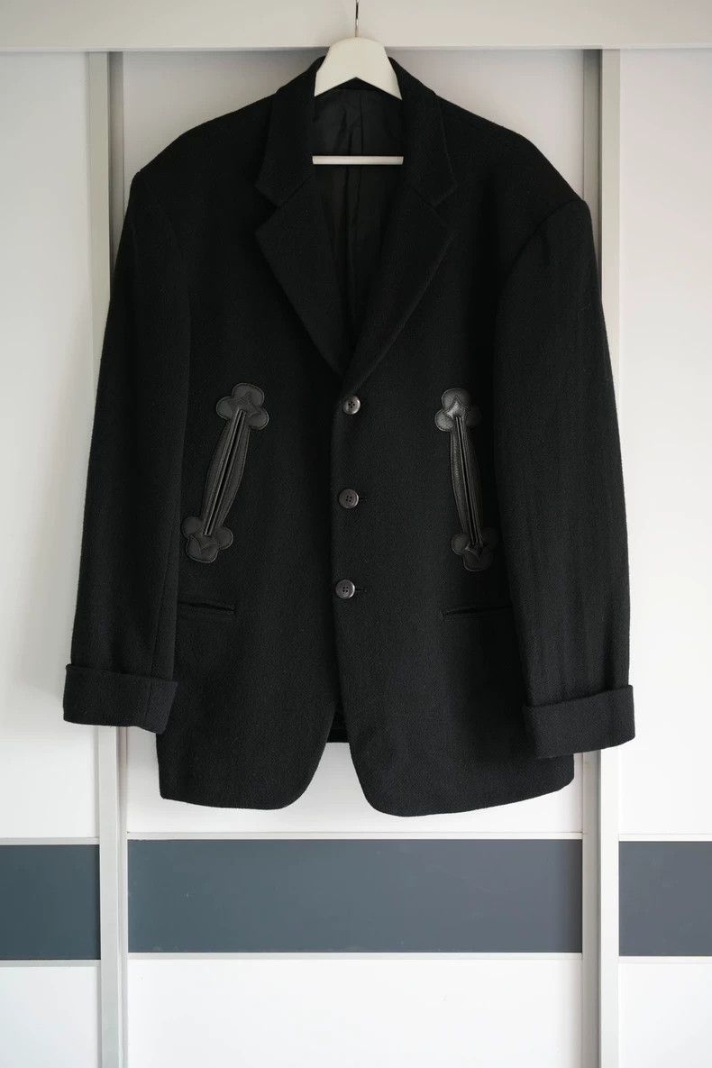 Yohji Yamamoto Yohji Yamamoto Yohji Yamamoto Leather Flower Suit Jacket Size US S / EU 44-46 / 1 - 1 Thumbnail