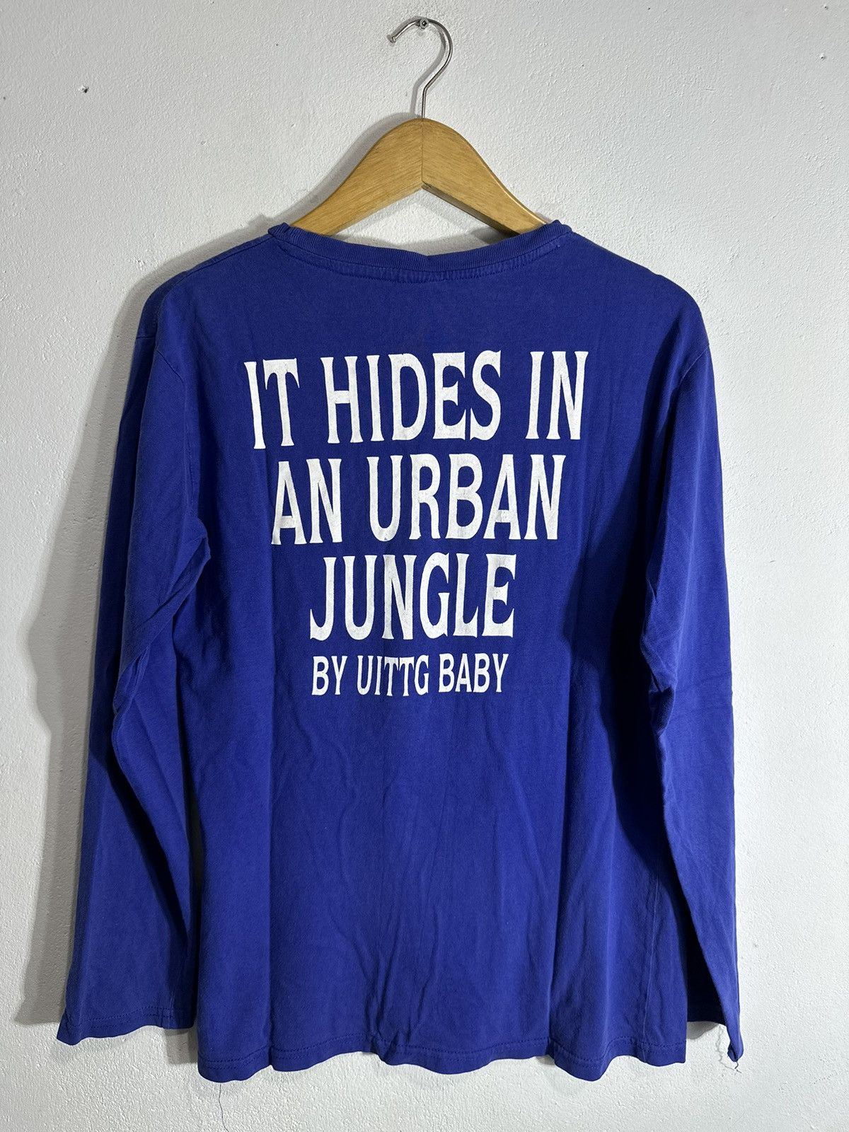 20471120 × Hysteric Glamour × Japanese Brand UITTG IT HIDES IN AN URBAN JUNGLE POEM LONG SLEEVE TEE Size US M / EU 48-50 / 2 - 2 Thumbnail