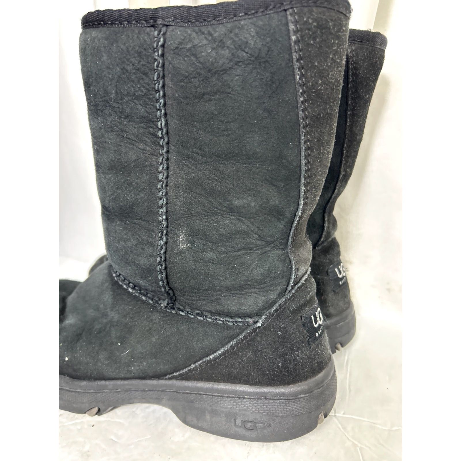Ugg UGG Australia Black Leather Sheepskin Cuff Boots F8008H Women's Size 7 Size US 7 / IT 37 - 7 Thumbnail