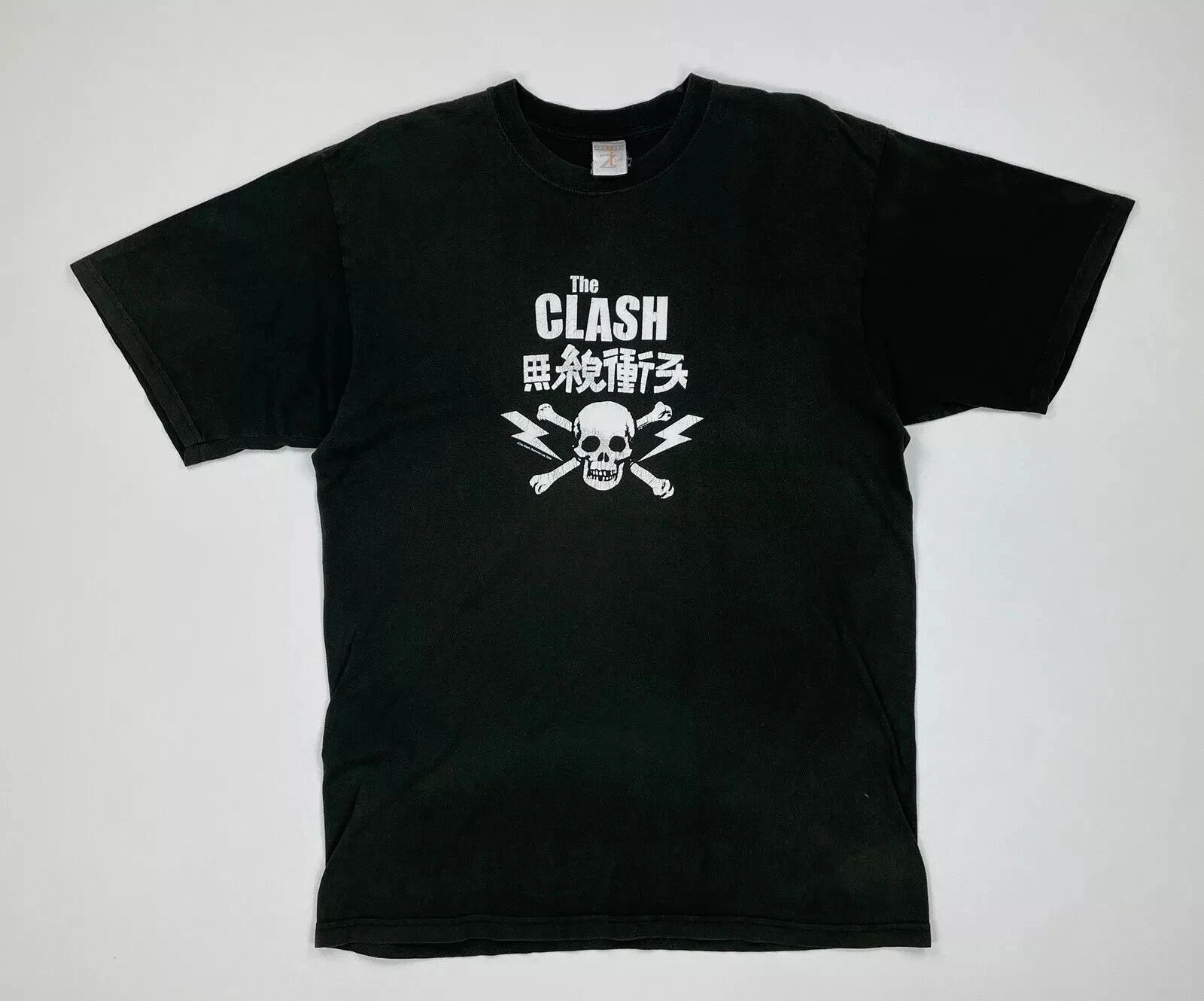 Vintage VINTAGE 2000s THE CLASH 2004 SHIRT TEE JERZEES FADED Size US M / EU 48-50 / 2 - 1 Thumbnail