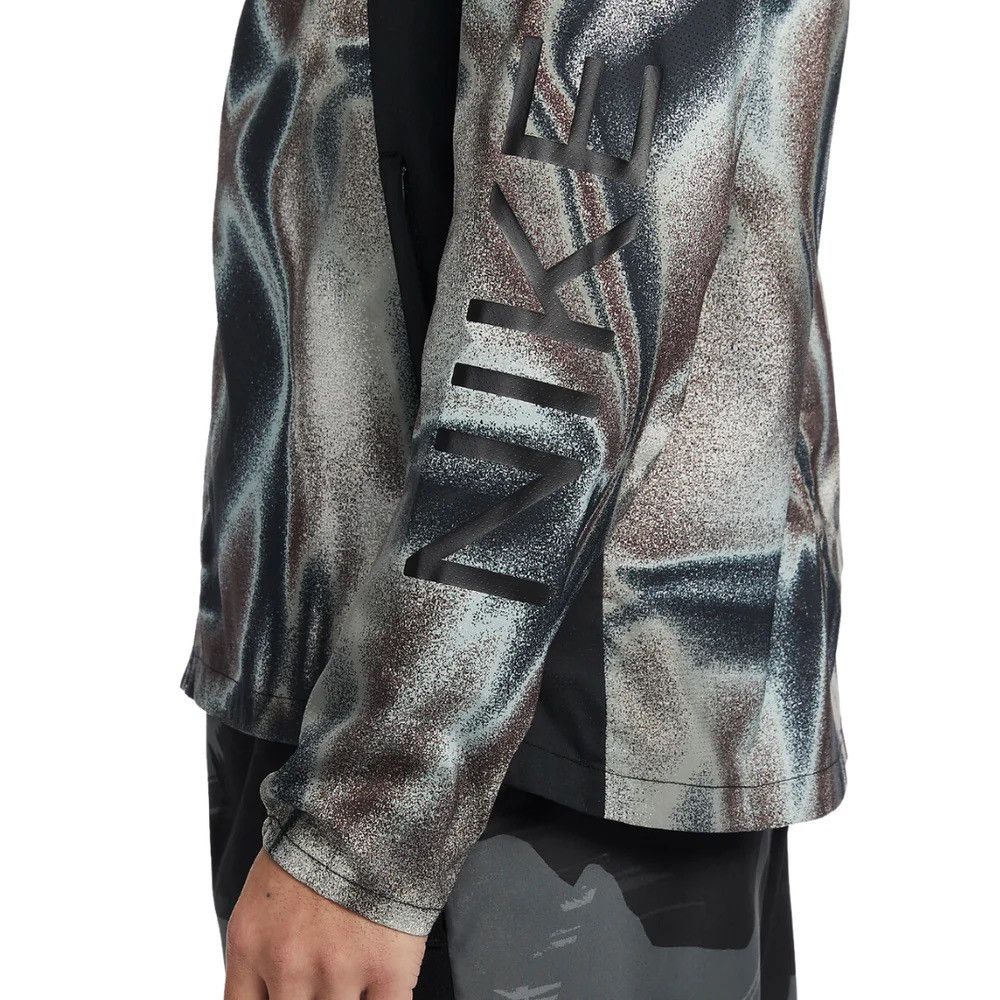 Nike Nike running Wind breaker Camo Size US M / EU 48-50 / 2 - 9 Thumbnail