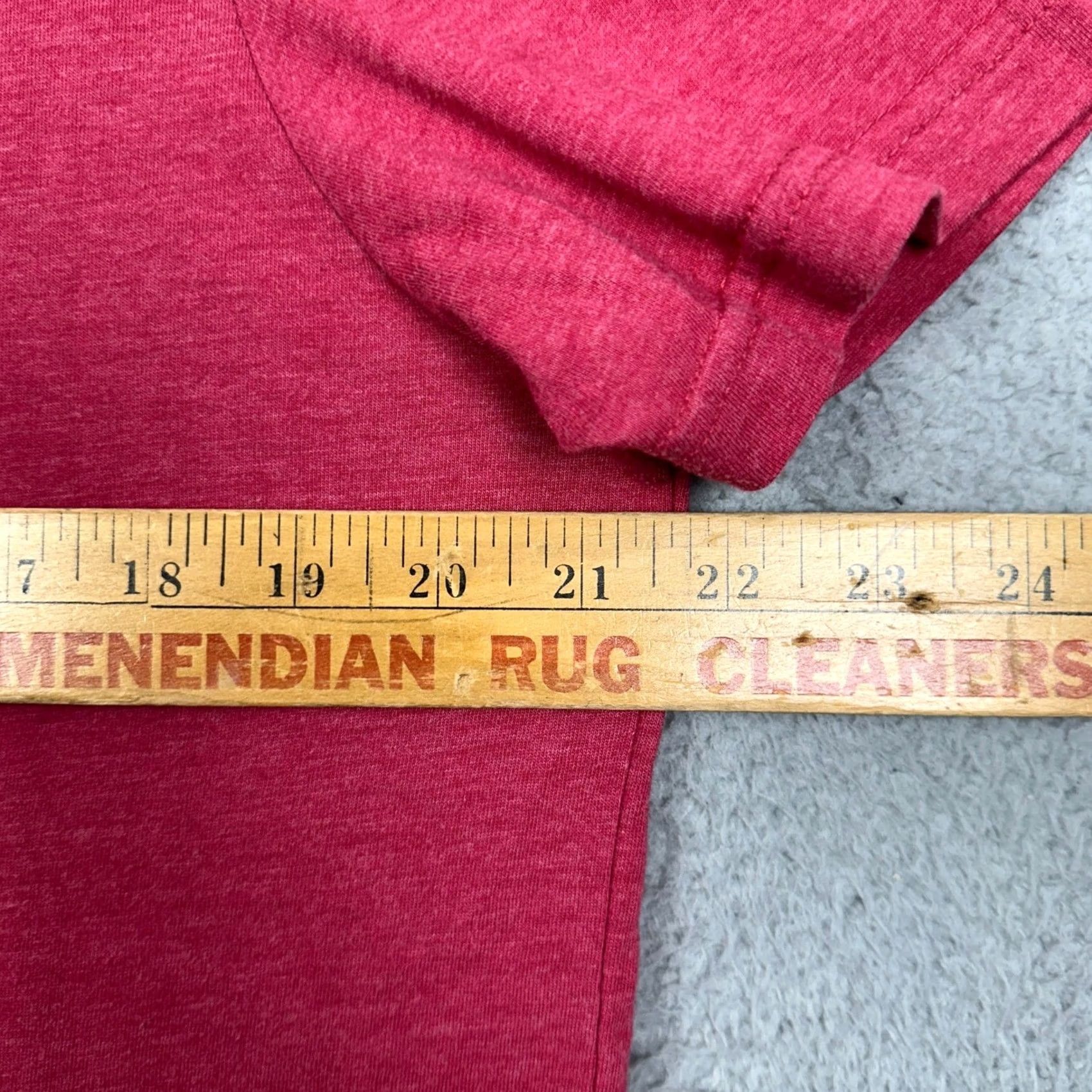Guess Guess Jeans Mens Large T-Shirt Graphic Tee Red Short Sleeve Crewneck Casual EUC Logo Printed Vintage? No Size US L / EU 52-54 / 3 - 5 Thumbnail