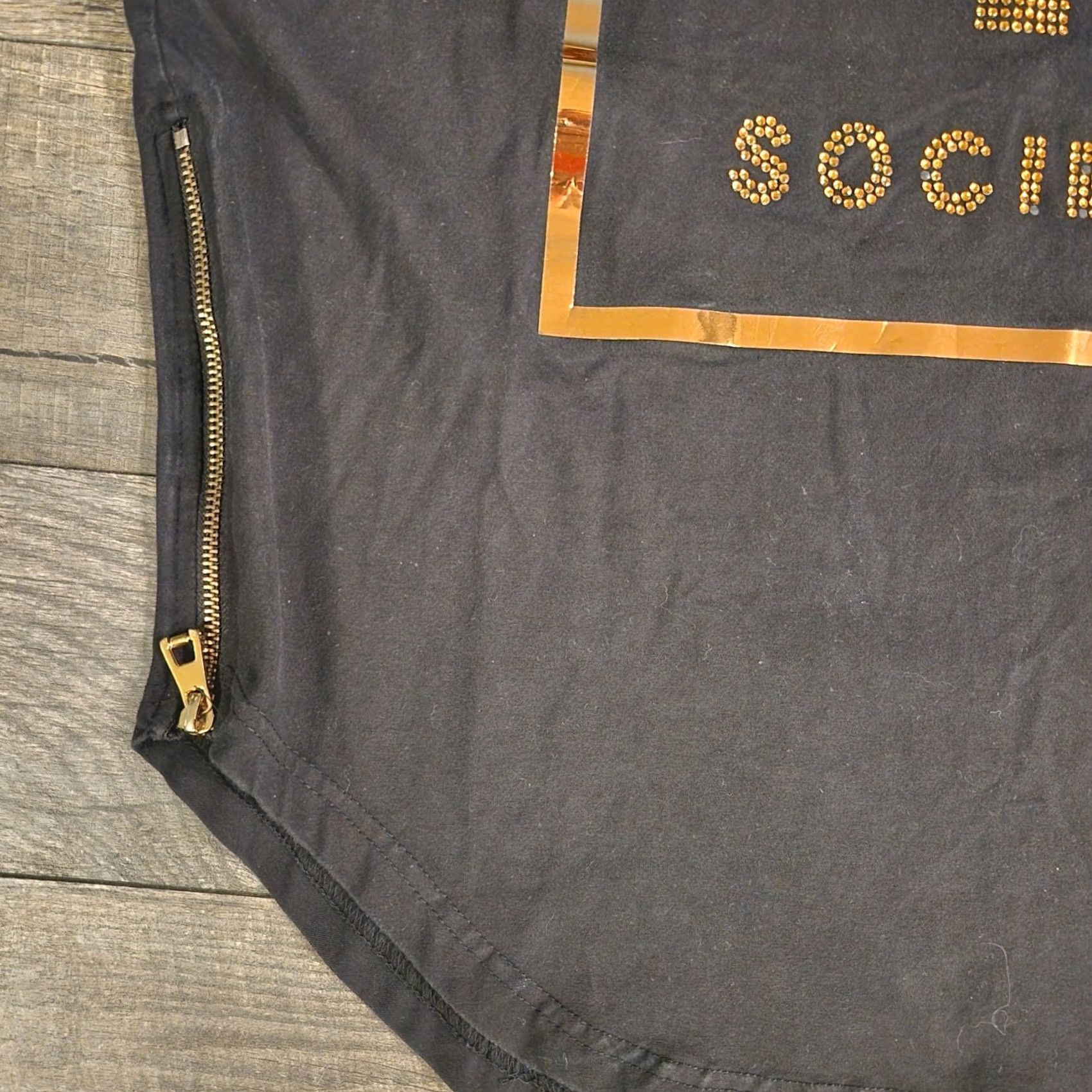 B Sides Makobi T Shirt Tee Mens Large Rhinestones Studs Gold Players Society Zip Sides Black Mens L Studded T-Shirt Size US L / EU 52-54 / 3 - 2 Thumbnail