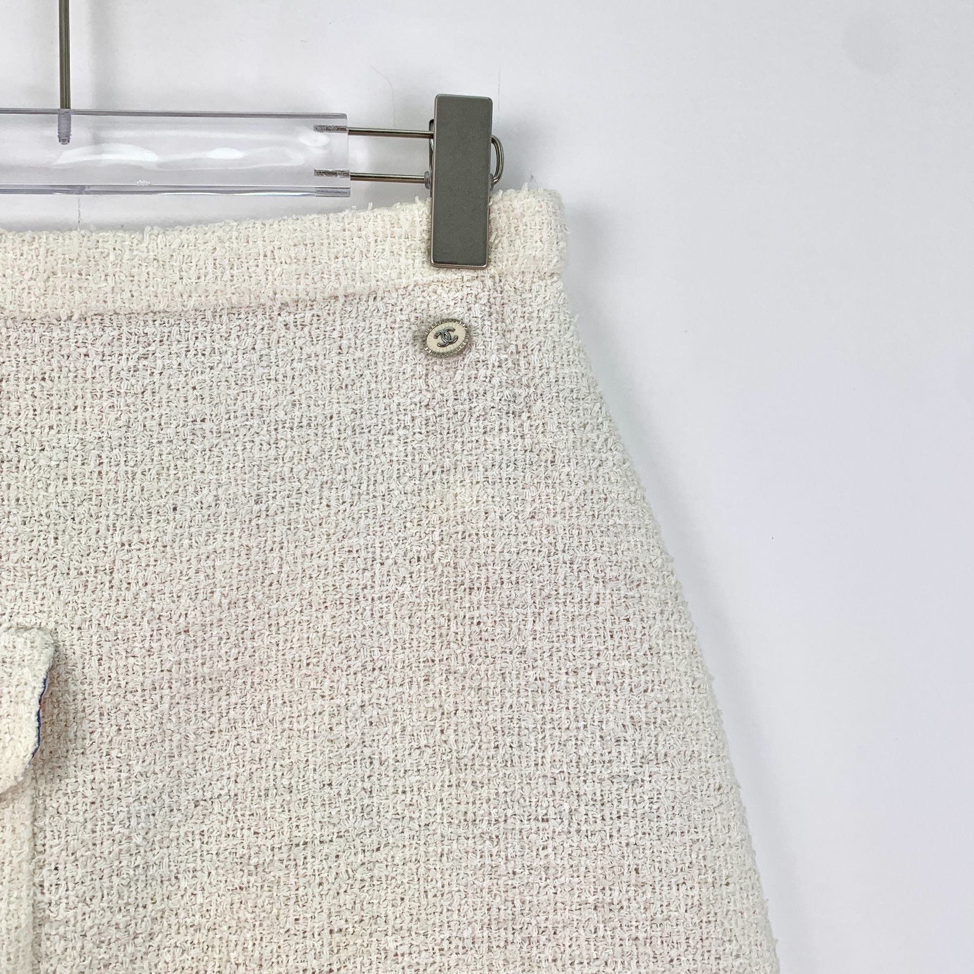 Chanel Chanel Beige Tweed A-Line Skirt With Front Pocket & Signatur Size 38" / US 16 / IT 52 - 7 Thumbnail
