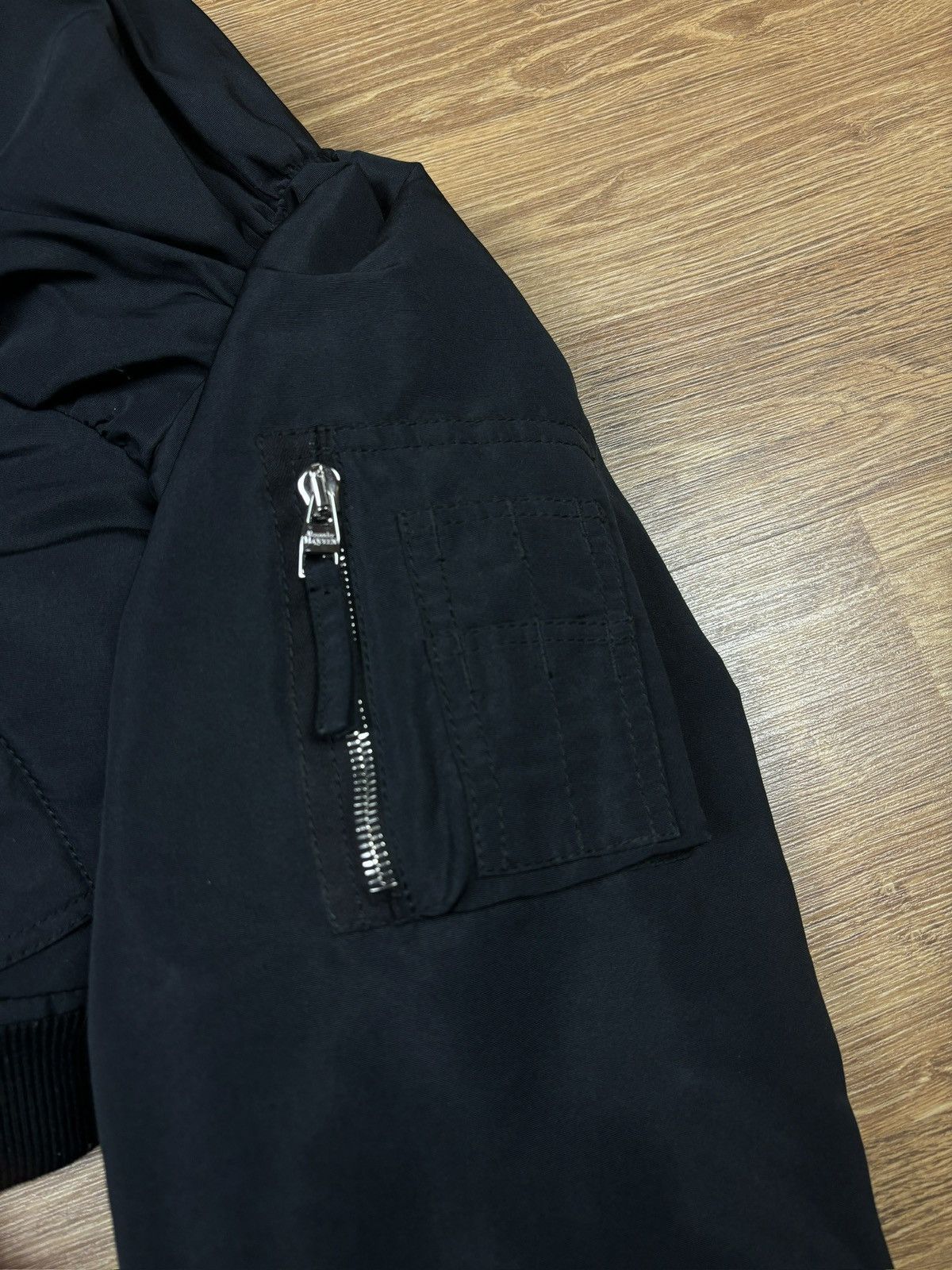 Alexander McQueen Alexander McQueen Cropped Balloon Sleeve Bomber Jacket Size M / US 6-8 / IT 42-44 - 7 Thumbnail