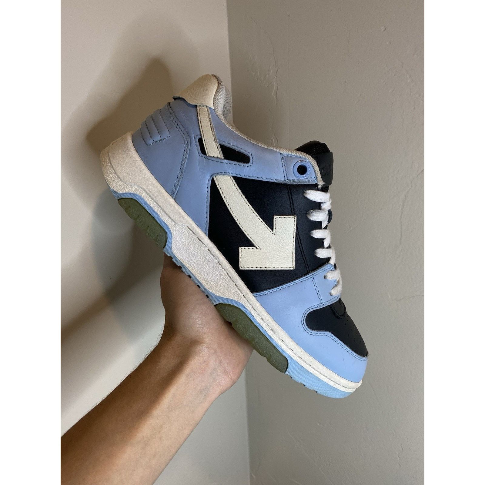 Off-White Size 41 (8 US) Off-White Out of Office 'UNC Blue White ' Size US 8 / EU 41 - 2 Thumbnail