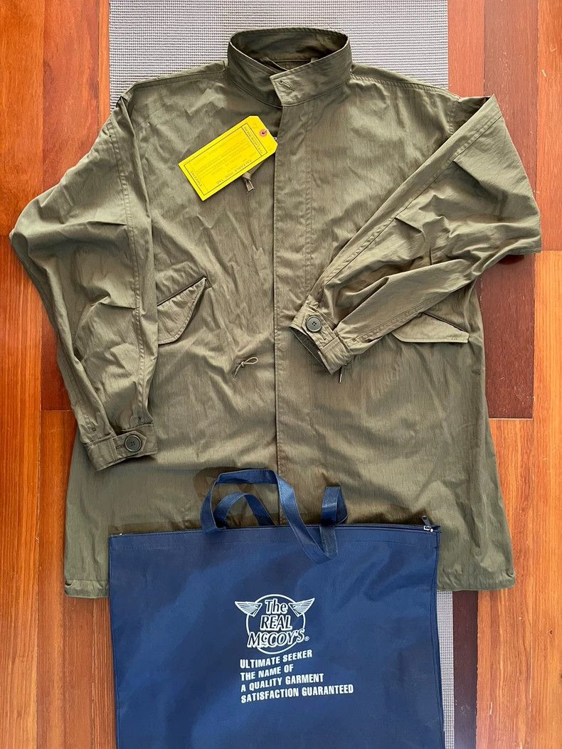 The Real McCoy's The Real McCoy's M-65 parka in army green, a large coat Size US M / EU 48-50 / 2 - 1 Thumbnail