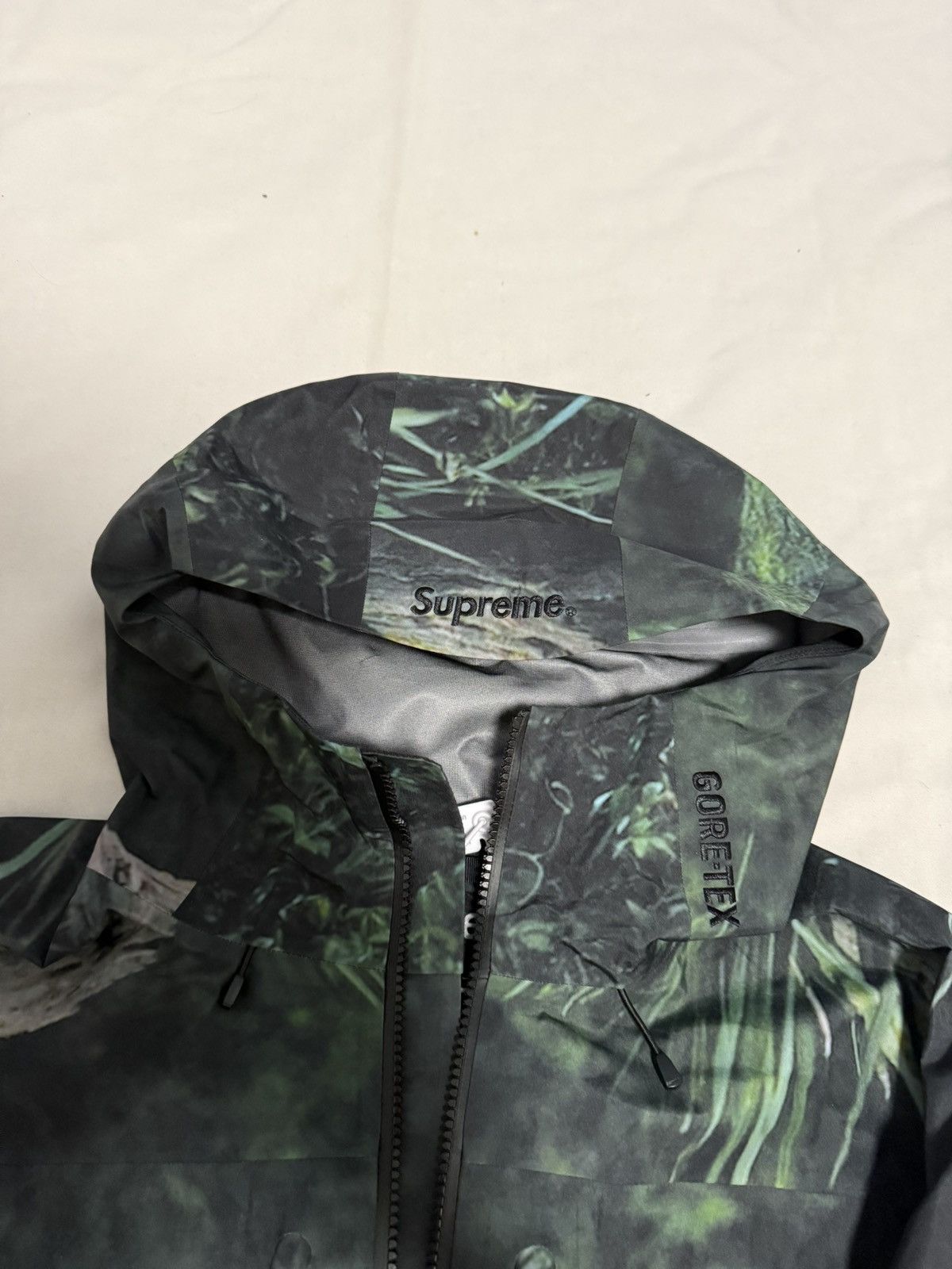 Supreme kermit gore tex taped seam shell Jacket