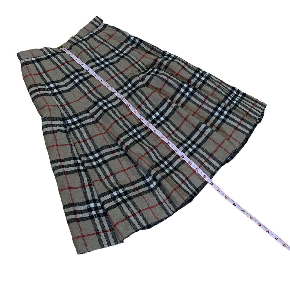 Burberry × Vintage Vintage 70s-80s Burberrys Nova Check Pleated Skirt Size 24" / US 00 / IT 34 - 14 Thumbnail