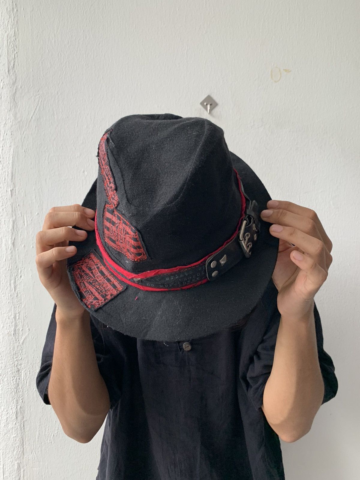 If Six Was Nine × Seditionaries Spit Anarchy Patch Studded Punk Hat Size ONE SIZE - 1 Thumbnail