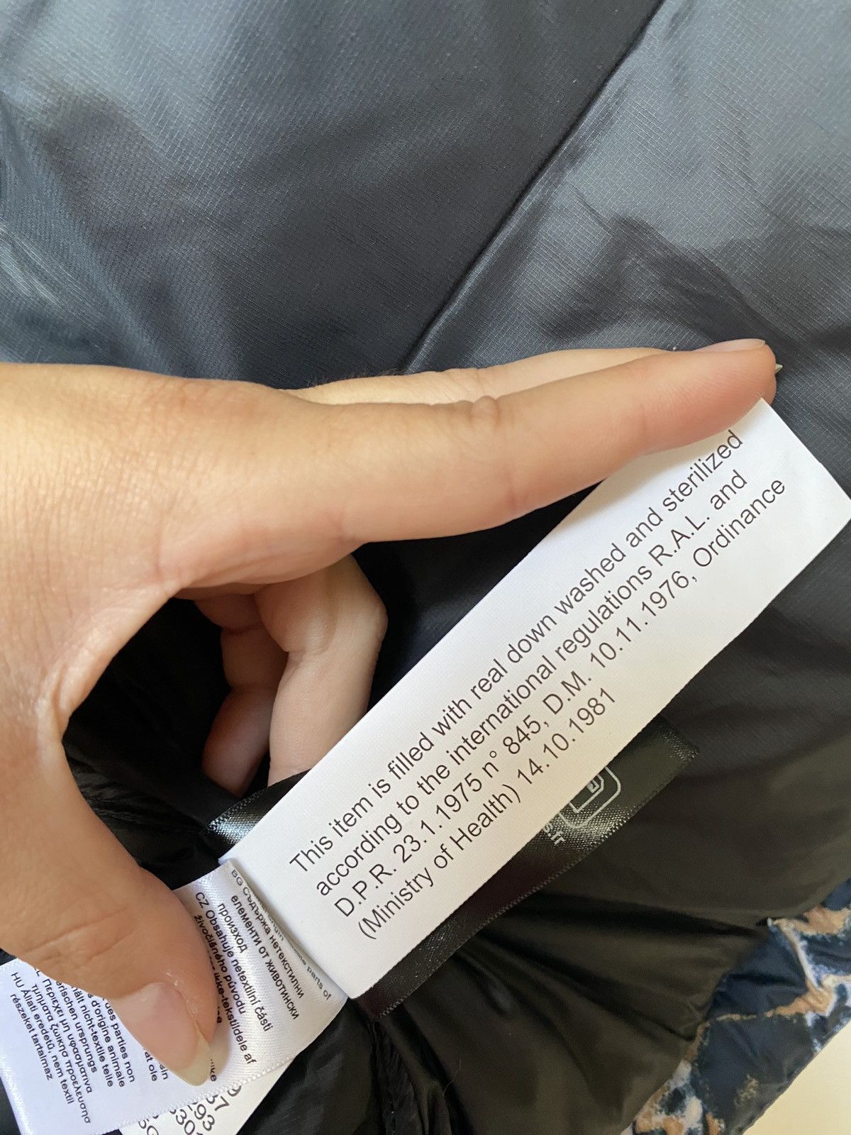 The North Face The North Face 1996 Retro Nuptse 700 Size M / US 6-8 / IT 42-44 - 14 Thumbnail