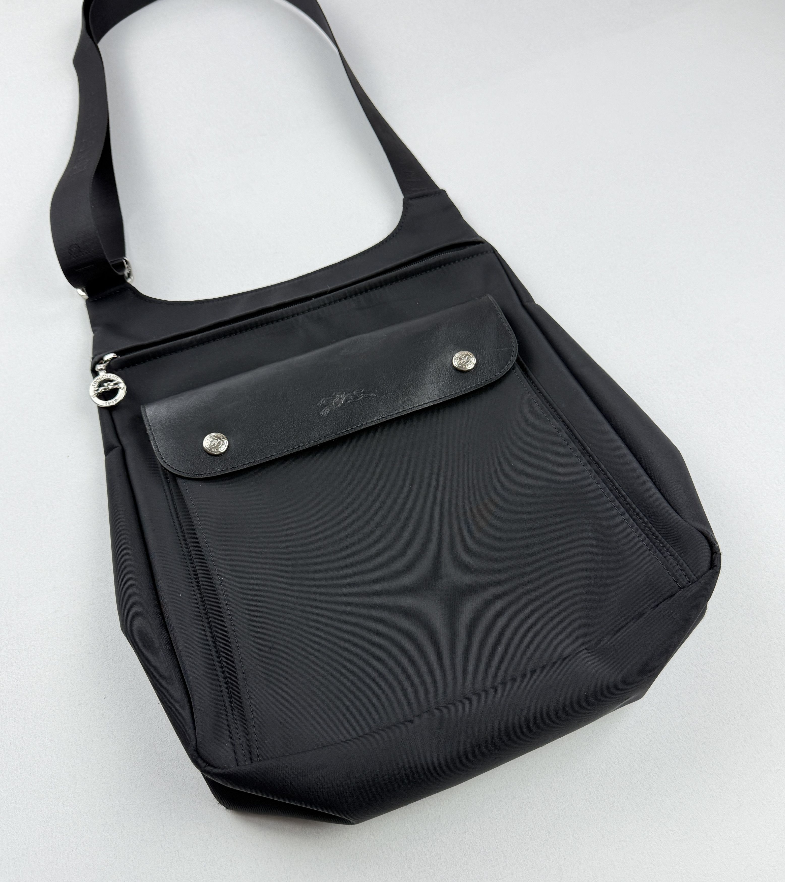 Longchamp Vintage Longchamp Black Nylon Crossbody Messenger Bag Size ONE SIZE - 6 Thumbnail