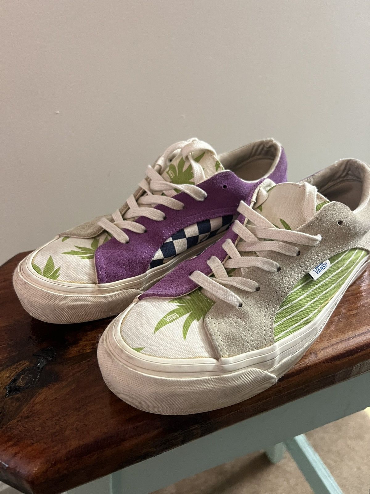 Vans Vans Vault purple and beige shoes with leaf design Size US 8.5 / EU 41-42 - 1 Thumbnail