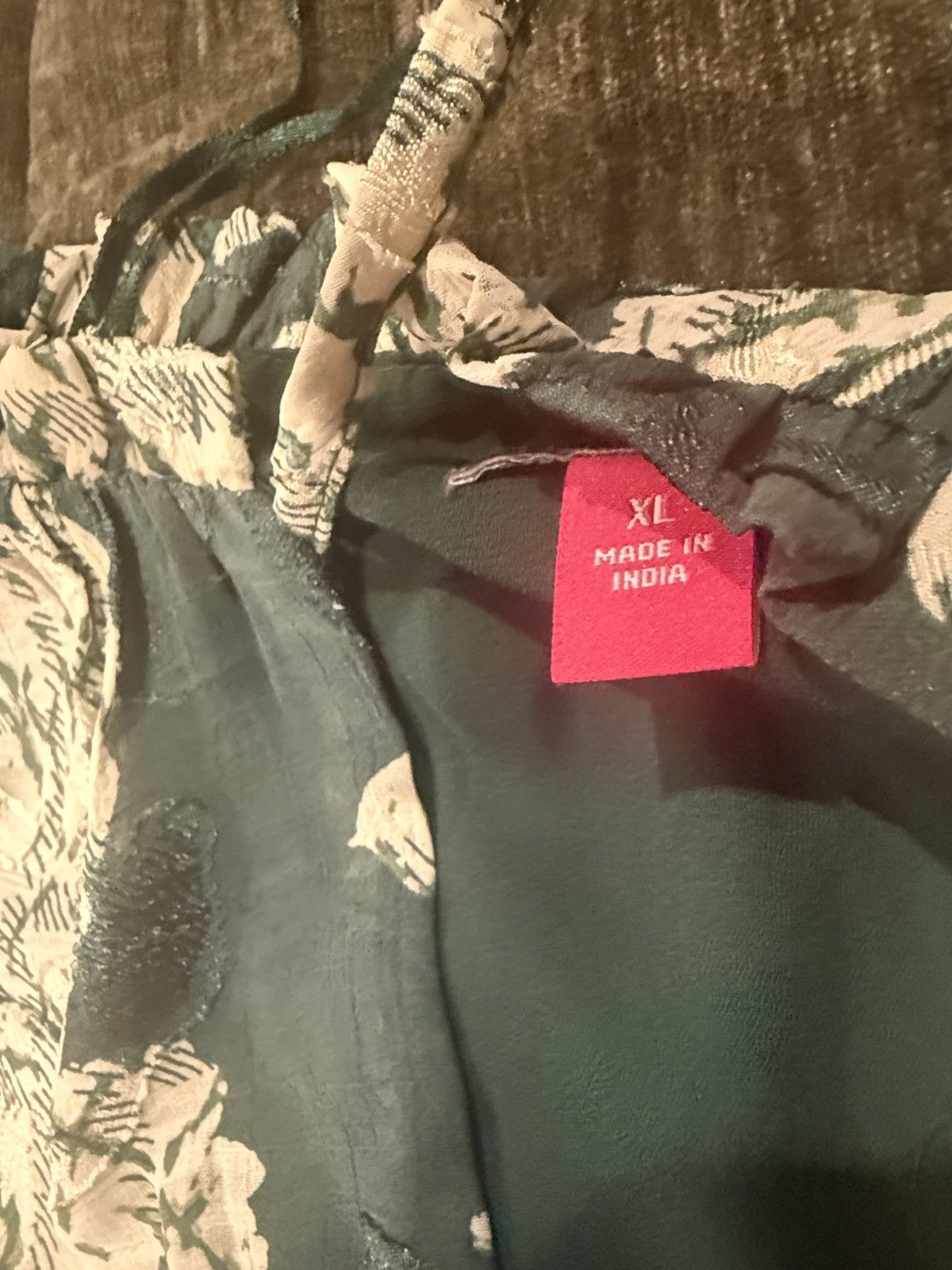 Vince Camuto Vince Camuto Forest Night Floral Maxi Dress Size XL / US 12-14 / IT 48-50 - 2 Thumbnail