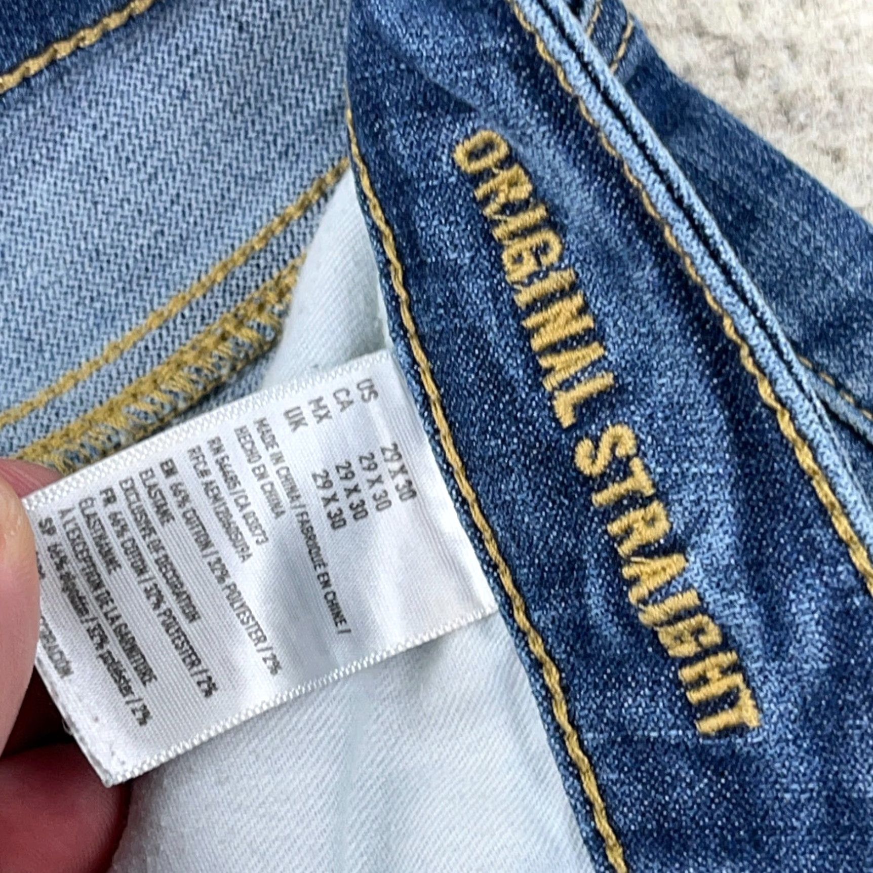American Eagle Outfitters American Eagle Jeans Men 29x30 Regular Straight Blue 5-Pocket Denim Modern Classic (Medium Wash) Mens Size US 29 - 4 Thumbnail
