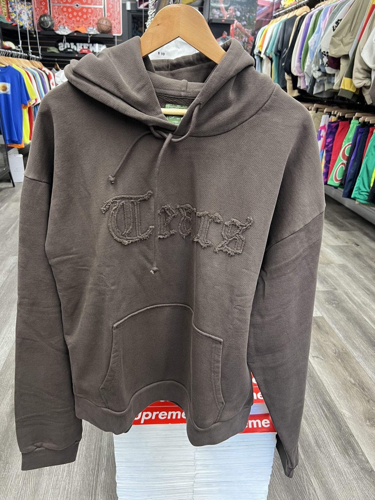 DENIM TEARS Denim Tears Cut Out Hoodie 'Brown' XXL Size US XXL / EU 58 / 5 - 1 Thumbnail