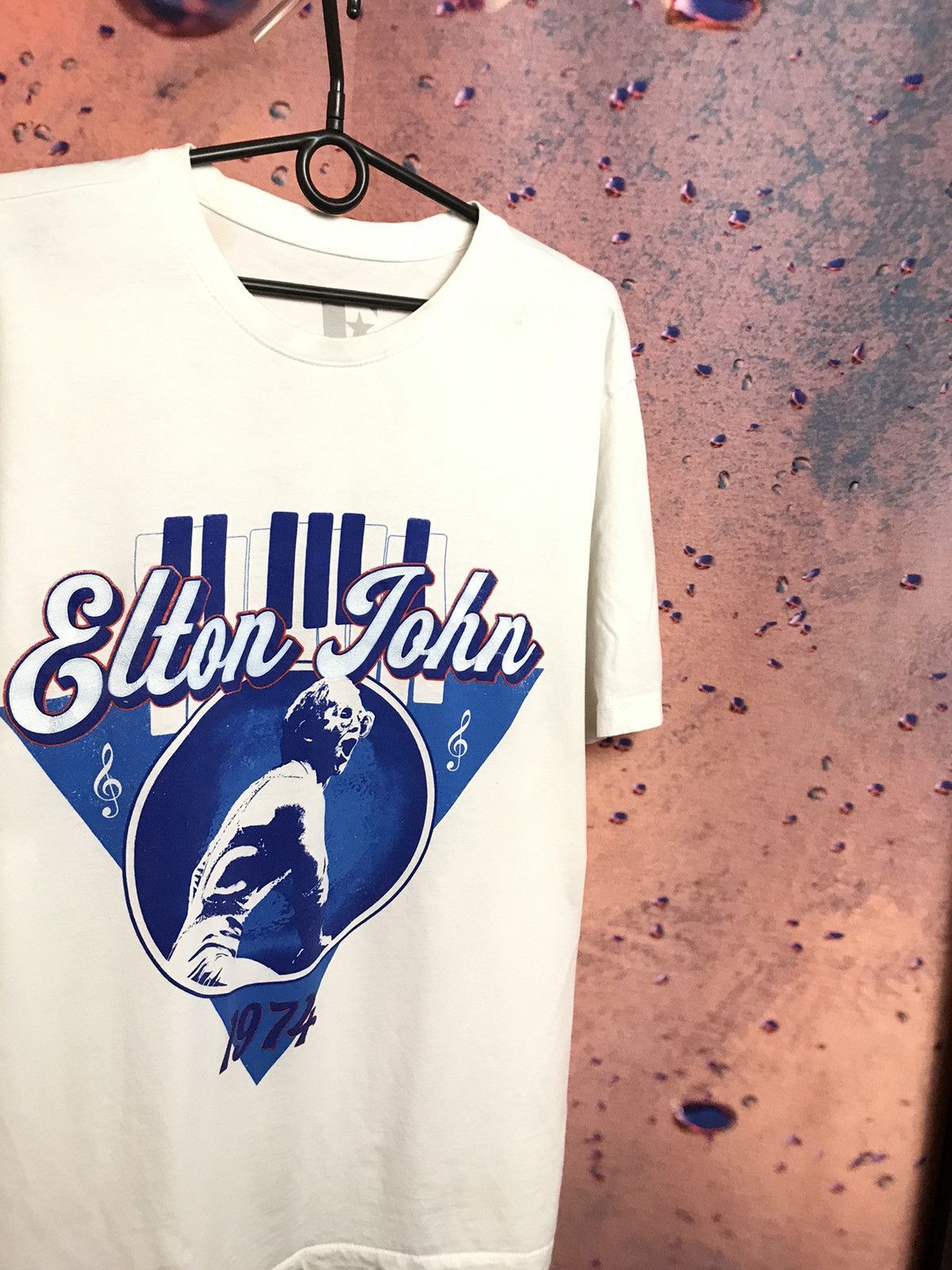 Band Tees Vintage Elton John streetwear band tee Size US XL / EU 56 / 4 - 1 Thumbnail