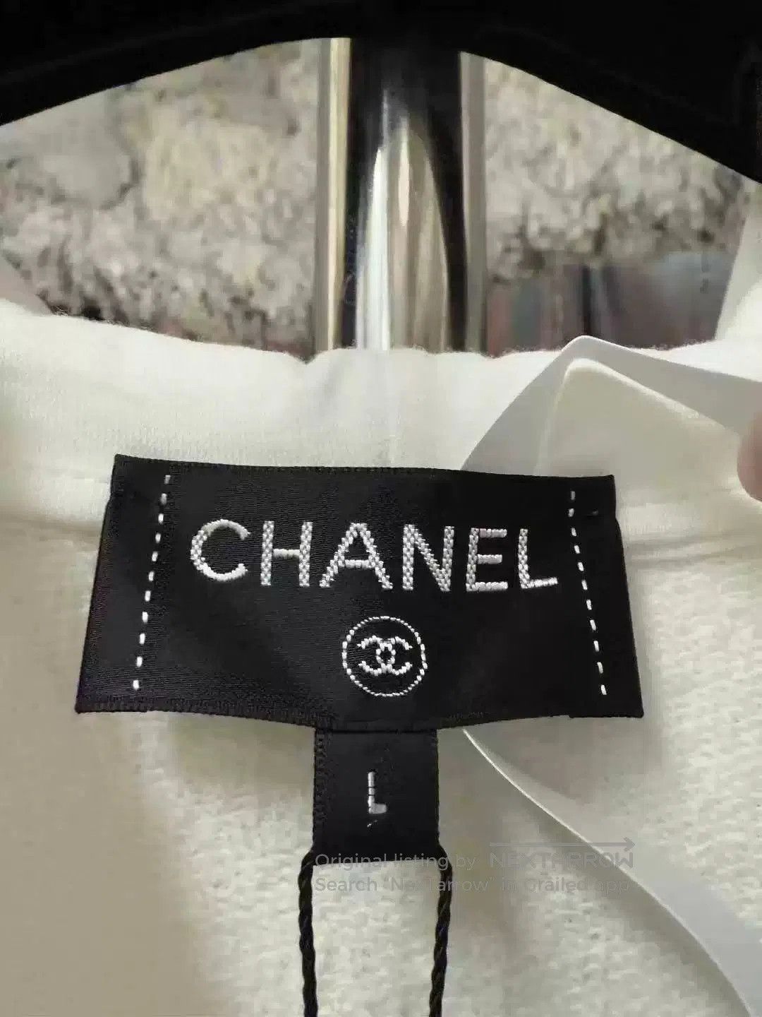 Chanel Chanel White Zip-Up Jacket. Size US L / EU 52-54 / 3 - 5 Thumbnail