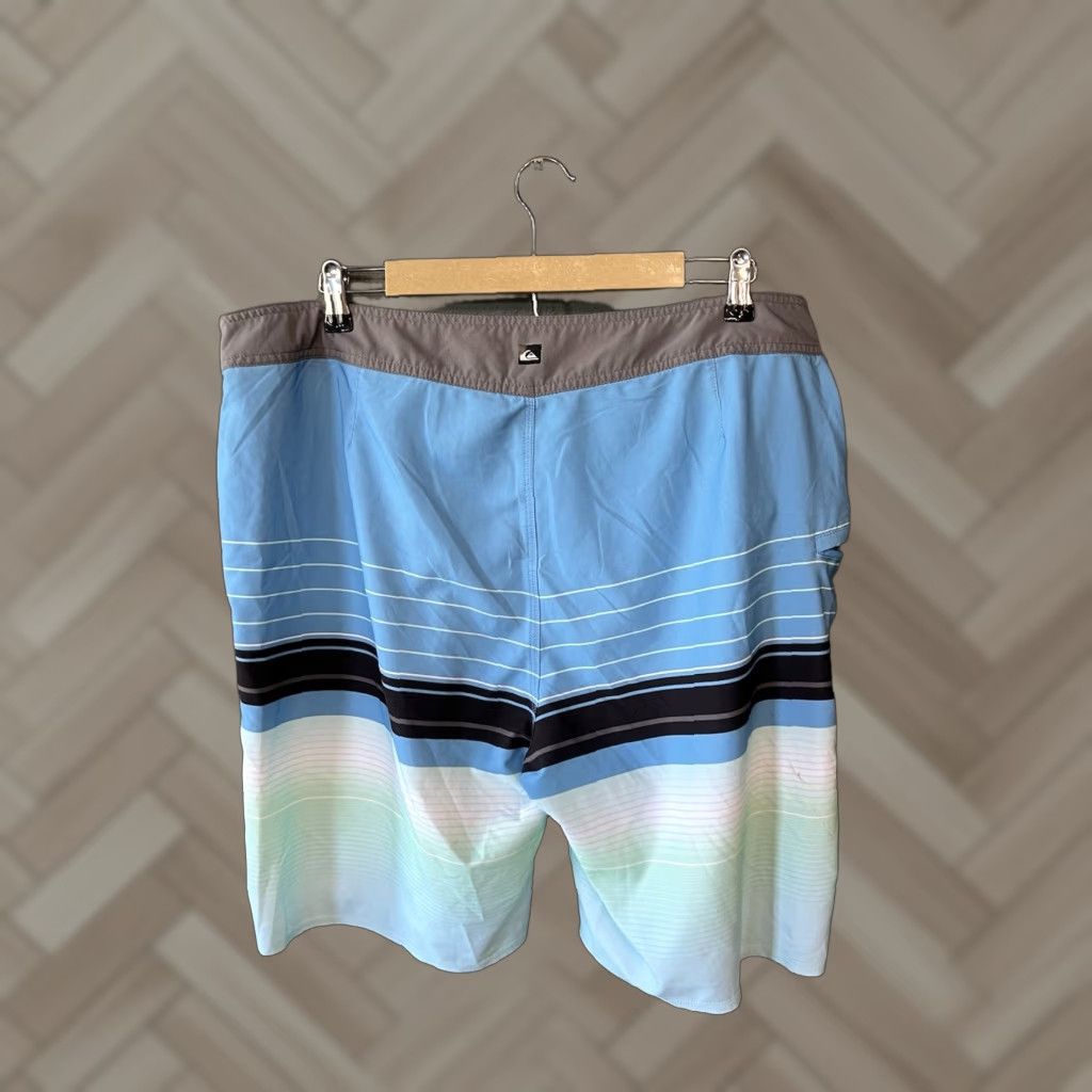 Quiksilver Quiksilver Board Shorts Mens Blue Striped 40 Size 40 Swim Bottom Regular Pattern Striped Color Blue Size US 40 / EU 56 - 1 Thumbnail