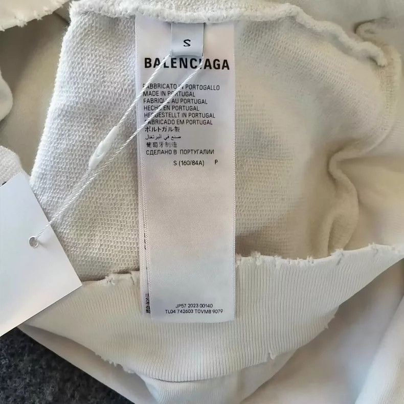 Balenciaga Balenciaga Solid Color Letter Embroidered Casual Hoodie Re Size US S / EU 44-46 / 1 - 5 Thumbnail