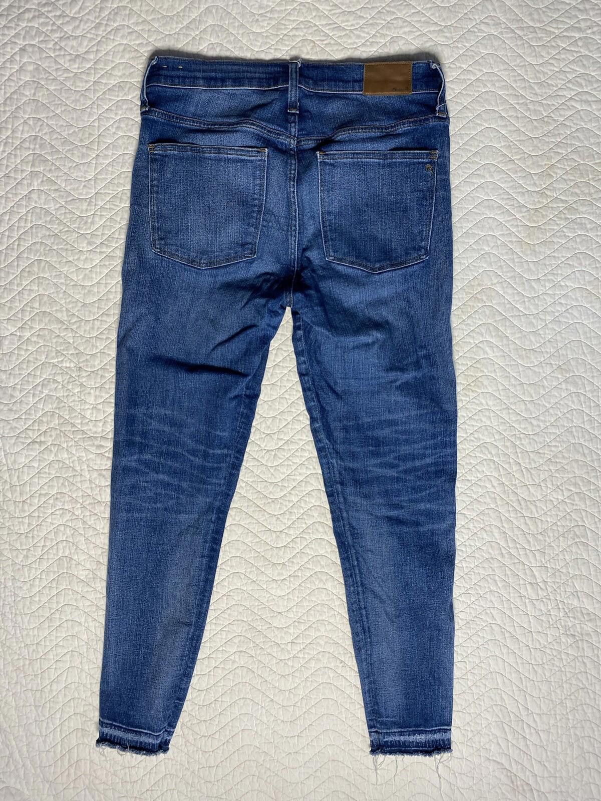 Madewell Madewell 9" High-Rise Skinny Jeans: Rip and Repair Edition Size 30" / US 8 / IT 44 - 2 Thumbnail