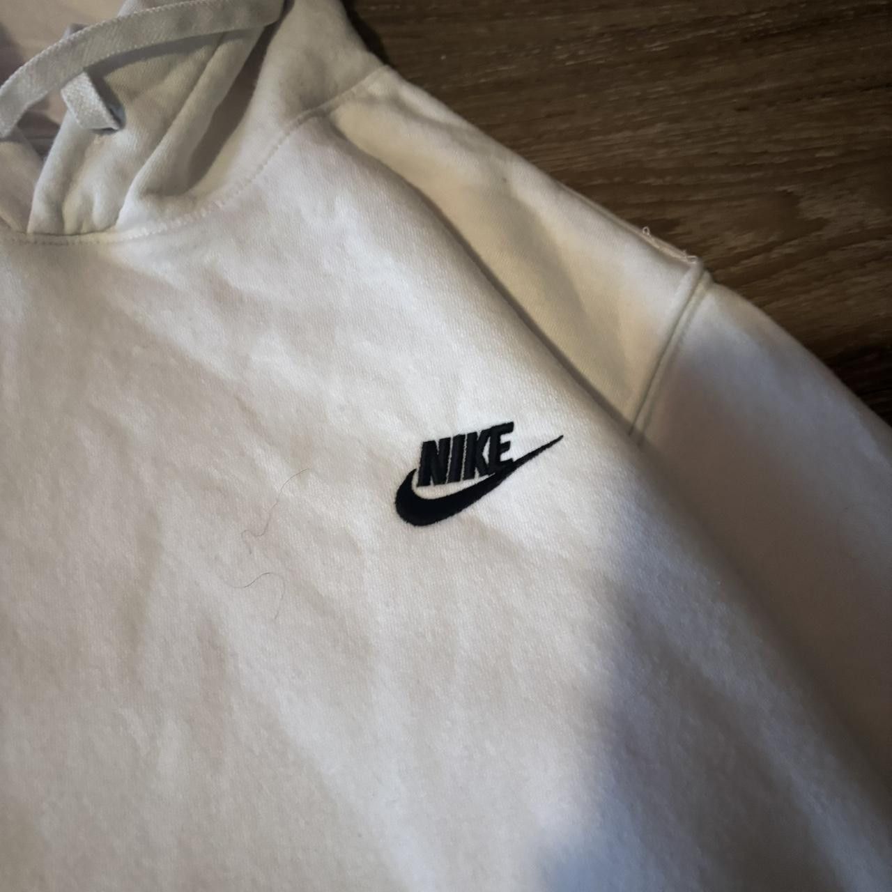 Nike Crazy Vintage Y2K/2000s White Nike Streetwear Essential Pullover Hoodie! Size XL Size US XL / EU 56 / 4 - 5 Thumbnail