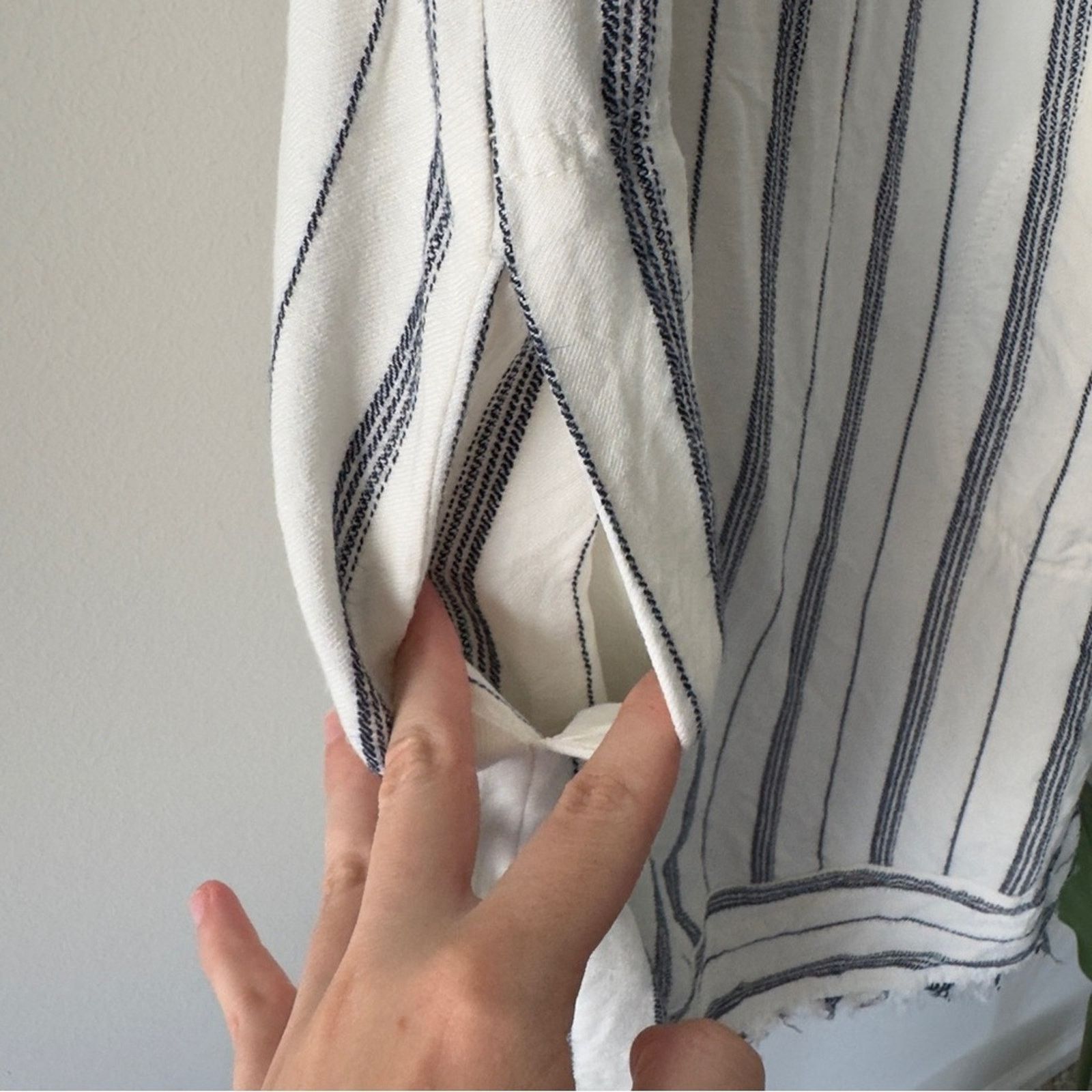 Anthropologie Anthropologie Akemi + Kin White Navy Striped Shift Dress EUC Size XS / US 0-2 / IT 36-38 - 8 Thumbnail
