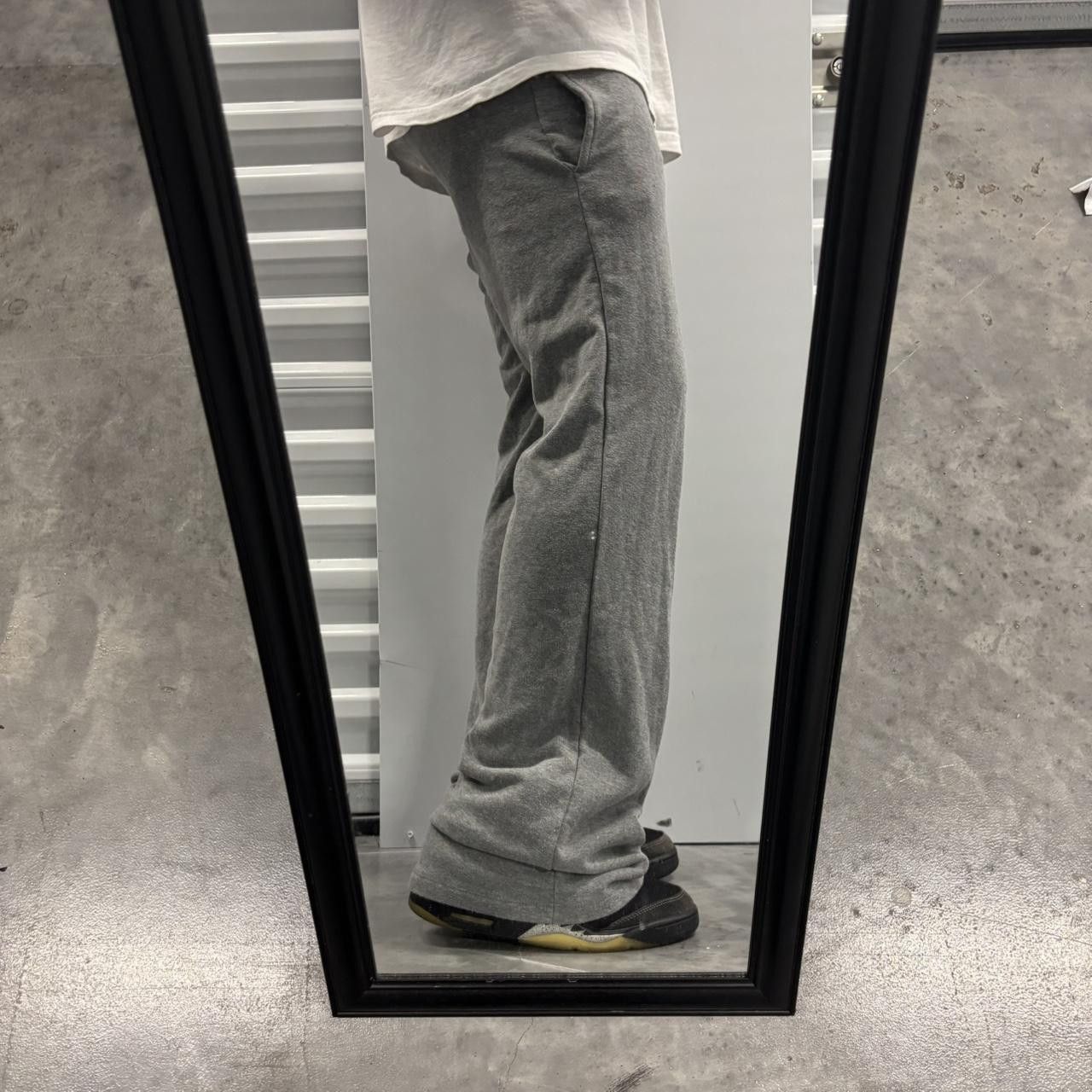 Japanese Brand × Vintage Crazy Vintage Y2K/2000s Grey Flared Essential Sweatpants! Size US 28 / EU 44 - 1 Thumbnail