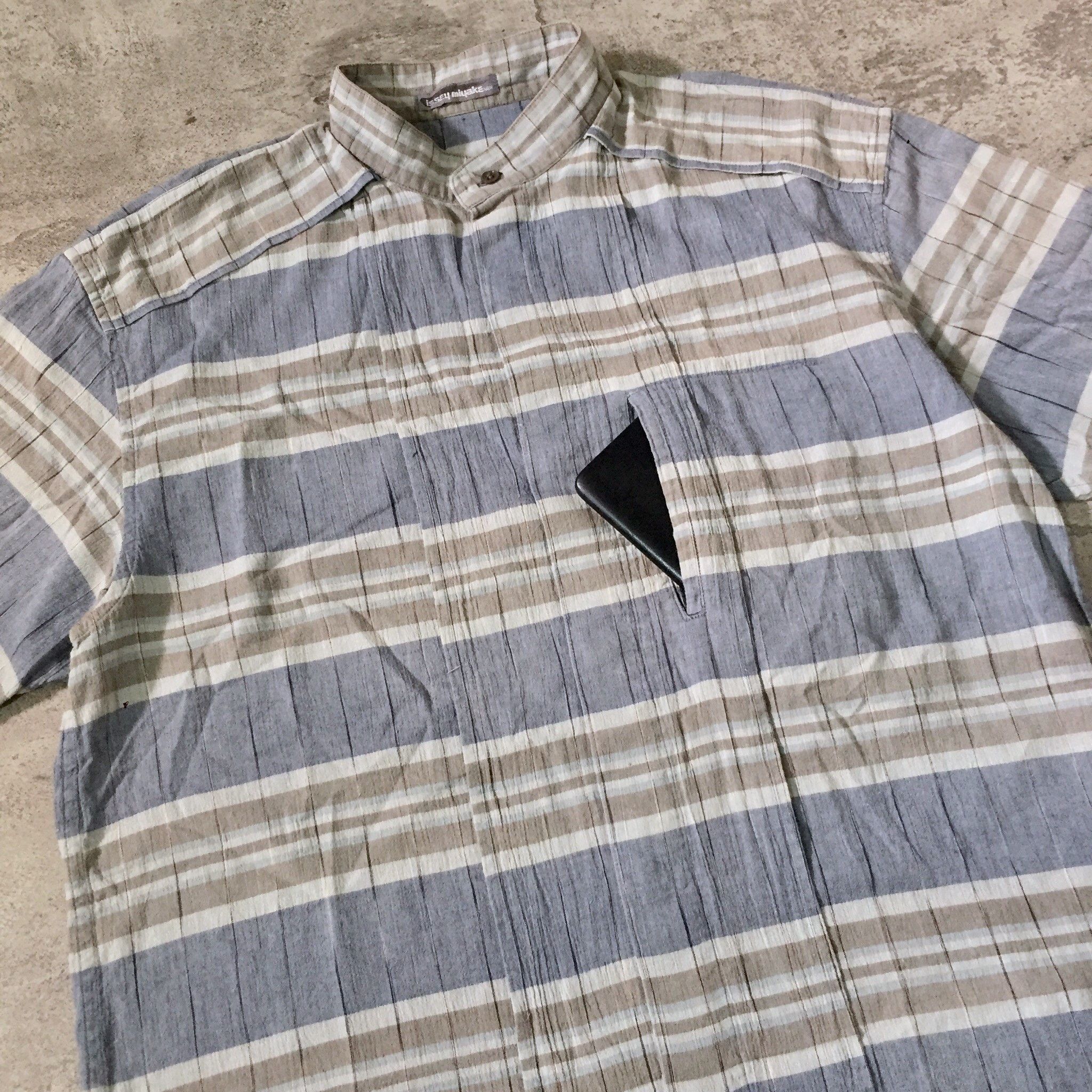 Issey Miyake 80s Issey Miyake Men Unique Stripe Side Pocket Shirt Size US M / EU 48-50 / 2 - 3 Thumbnail