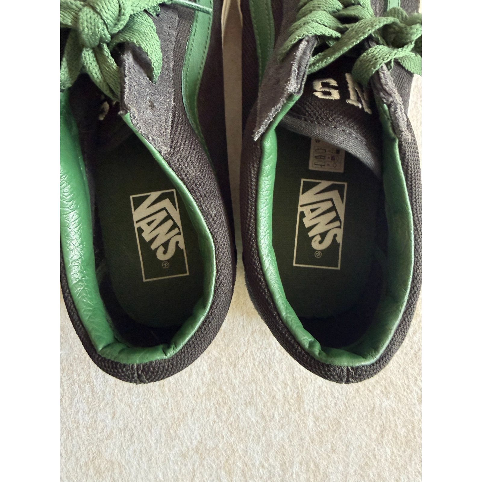 Vans Vans Mens 8 Black Green Skate Shoes Low Top Sneakers Casual Size US 8 / EU 41 - 4 Thumbnail