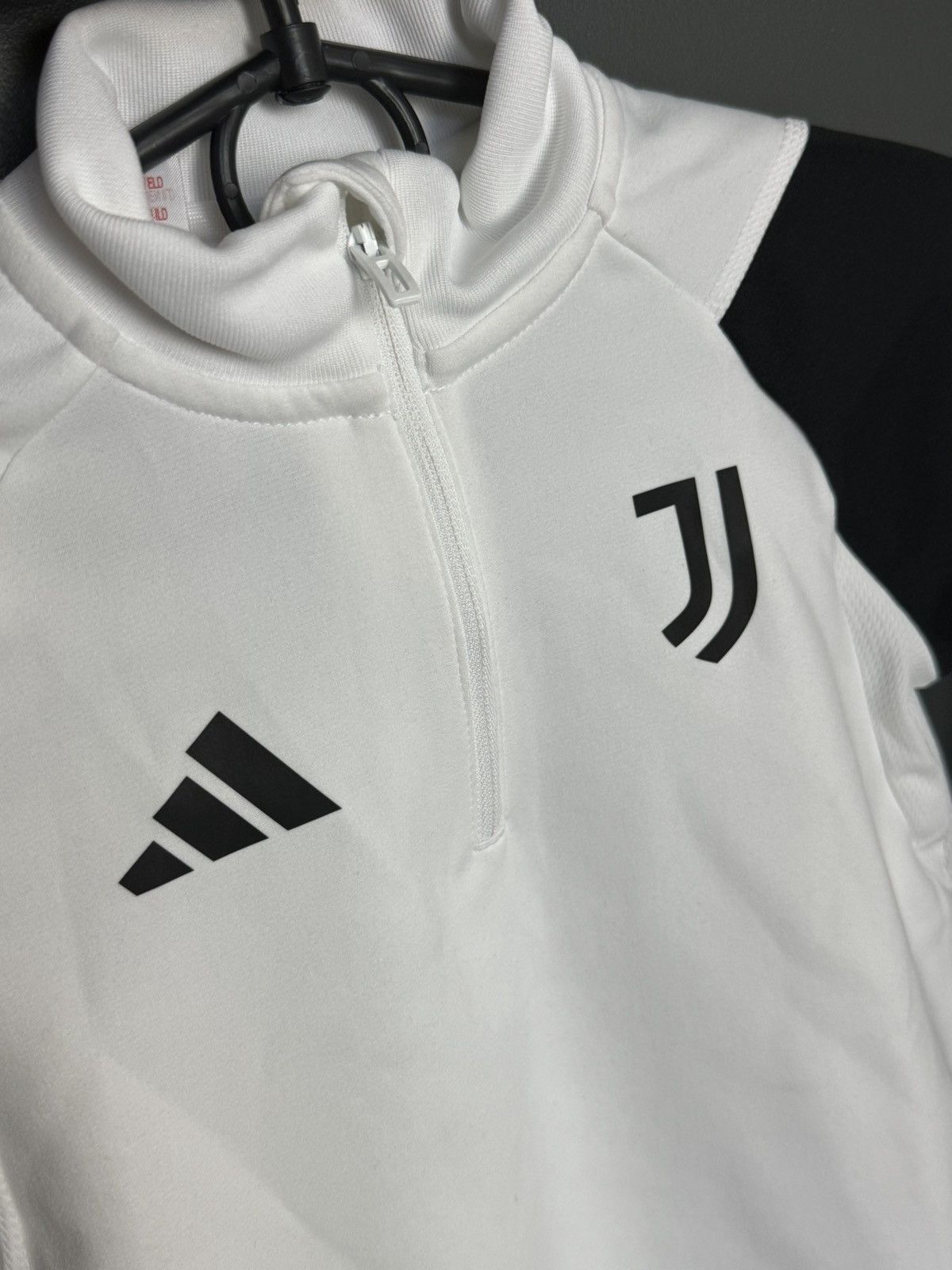 Adidas KIDS Juventus Training Football Jersey Sweatshirt Size US XS / EU 42 / 0 - 3 Thumbnail
