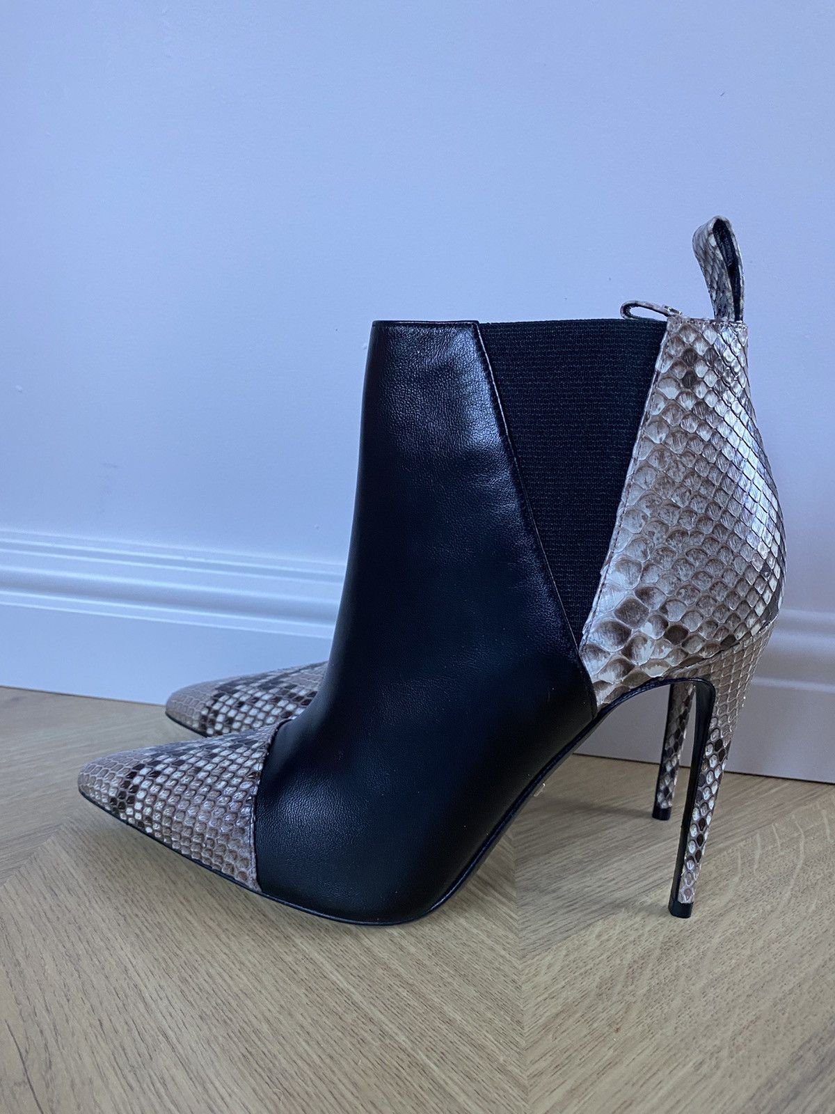 Designer × Gucci Gucci leather ankle boots Roccia phyton pointed toe Size US 8 / IT 38 - 2 Thumbnail