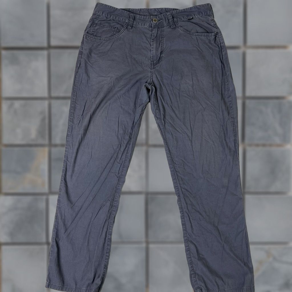 TravisMathew Travis Mathew Jeans Men 34x32 Navy Blue Tencel Stretch Classic Pattern: Solid Size US 34 / EU 50 - 1 Thumbnail