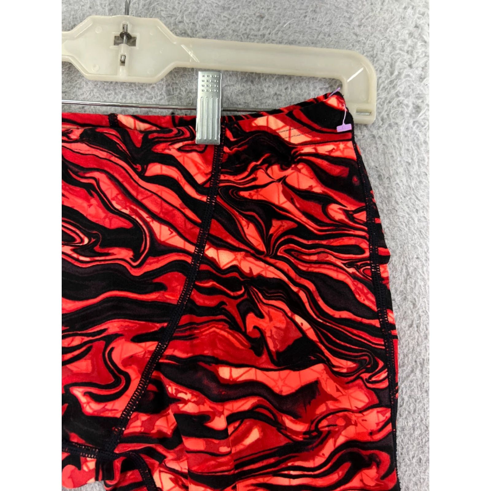 Vintage TYR Shorts Mens 32 Red Jammer Bottom Sports Swimming Swim Bottom TYR 32 Mens Red Jammer Size US 32 / EU 48 - 7 Thumbnail