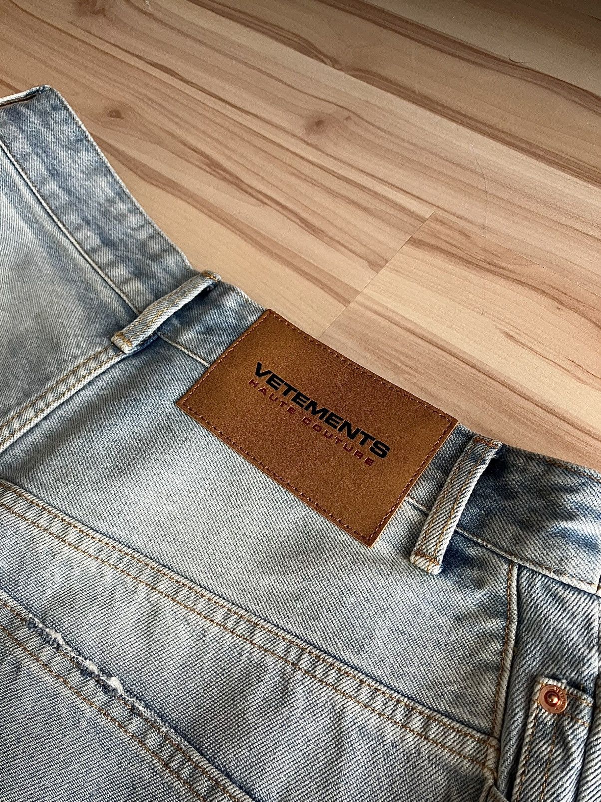 Vetements Vetements: Big Shape Jeans Light/ Ice Blue Size US 31 - 5 Thumbnail