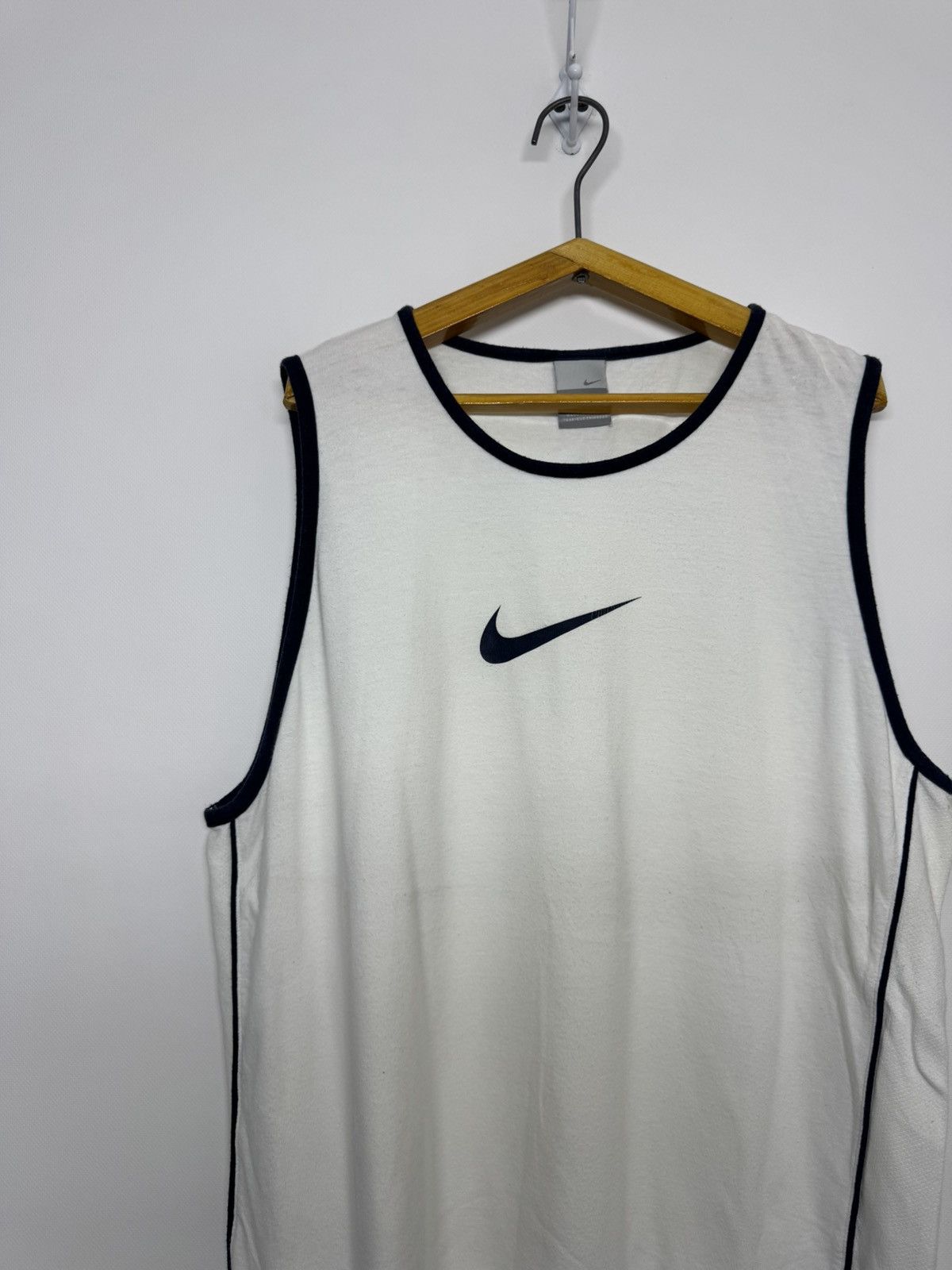 Nike Vintage Y2k Nike Big Swoosh Tank Tops 00’s Size US L / EU 52-54 / 3 - 6 Thumbnail