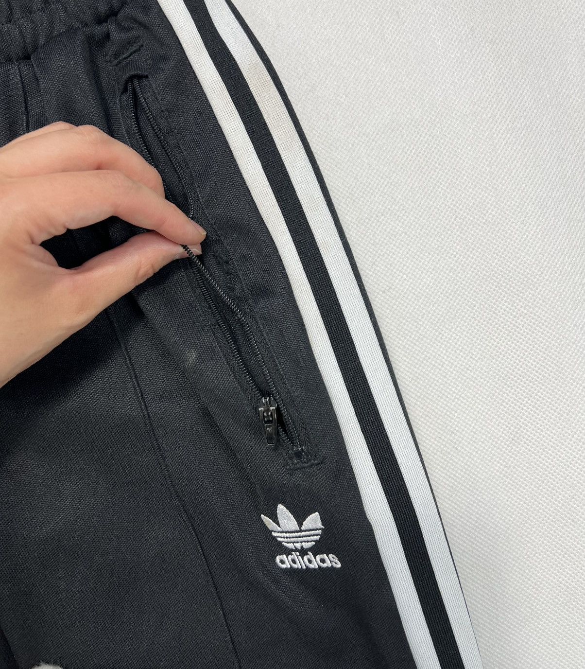 Adidas Spodnie Adidas Stripes Dresy Czarne W Paski Size US 31 - 3 Thumbnail