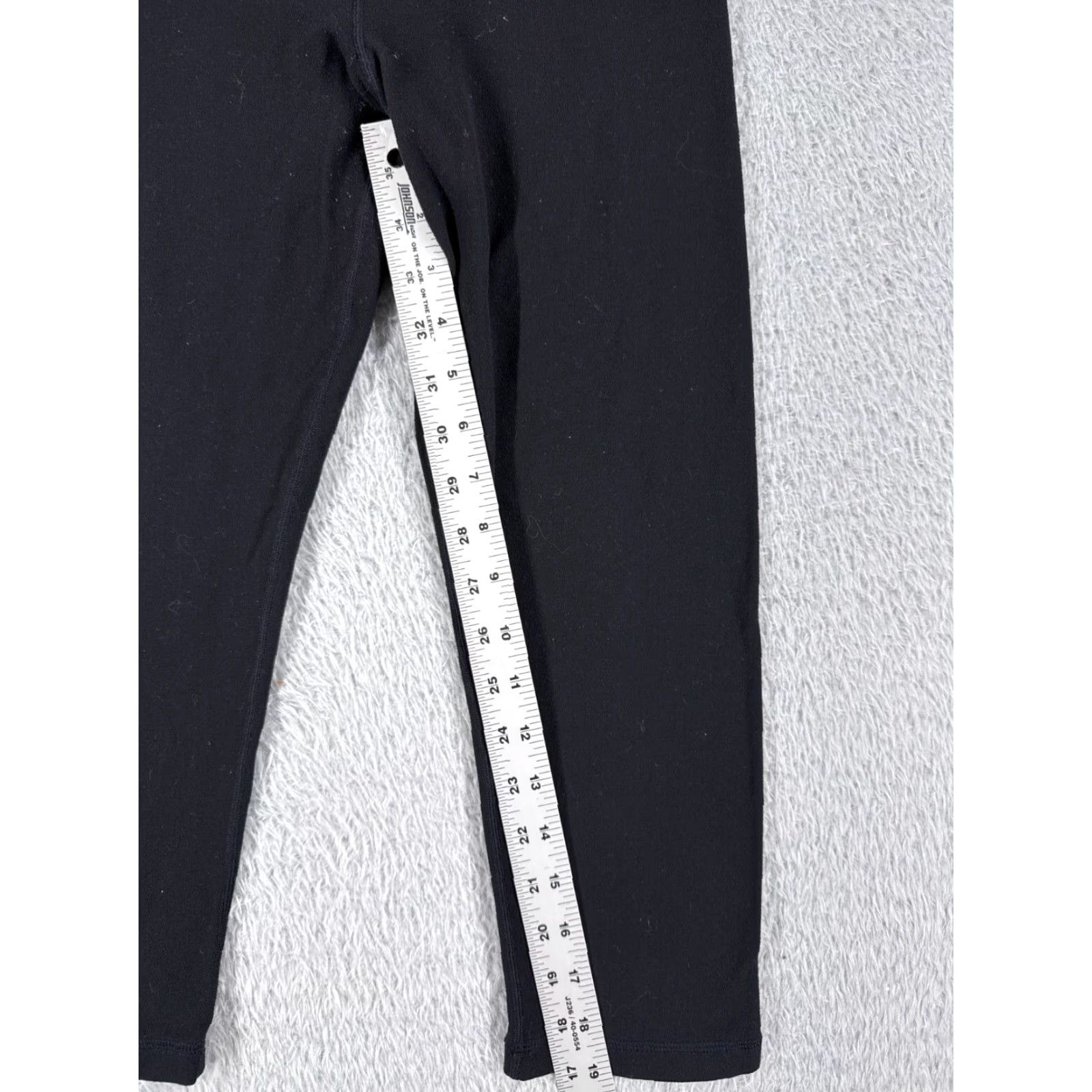 Lululemon Lululemon Wunder Under Crop 21" Black Women 6 Pant YogaLuon Stretch Athletic Slim Straight Cropped Inseam 21" Size 28" / US 6 / IT 42 - 5 Thumbnail